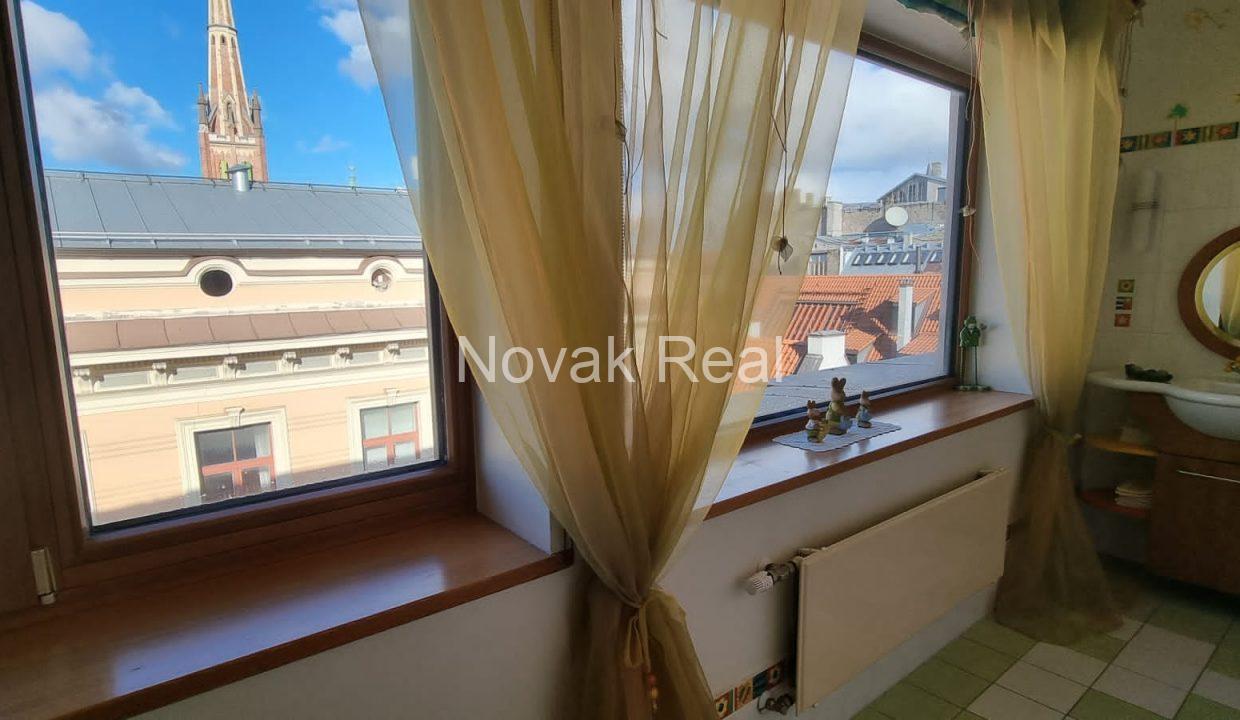 dbf0b59a-349b-4e65-9adf-5fbb218573b3