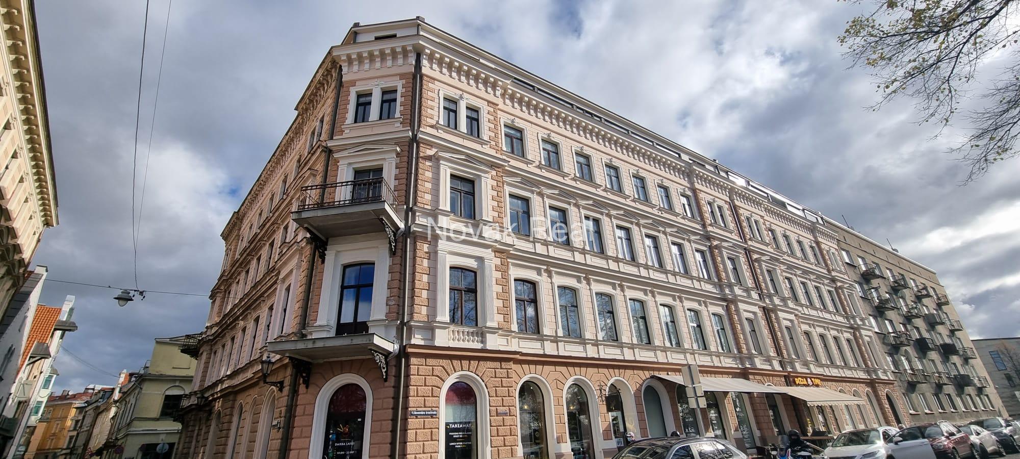 A penthouse of 340 m² in the Old Town is available for long-term rent and for sale