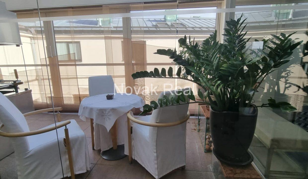 ff47a78a-a6ac-484c-b8f1-bfe7c54bf1c9