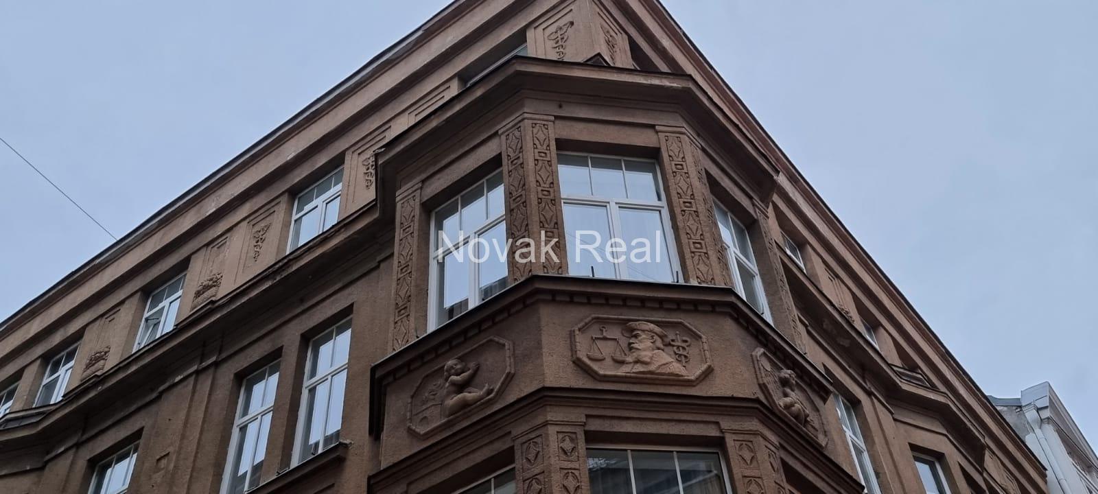 В долгосрочную аренду сдается стильный пентхаус в Старой Риге