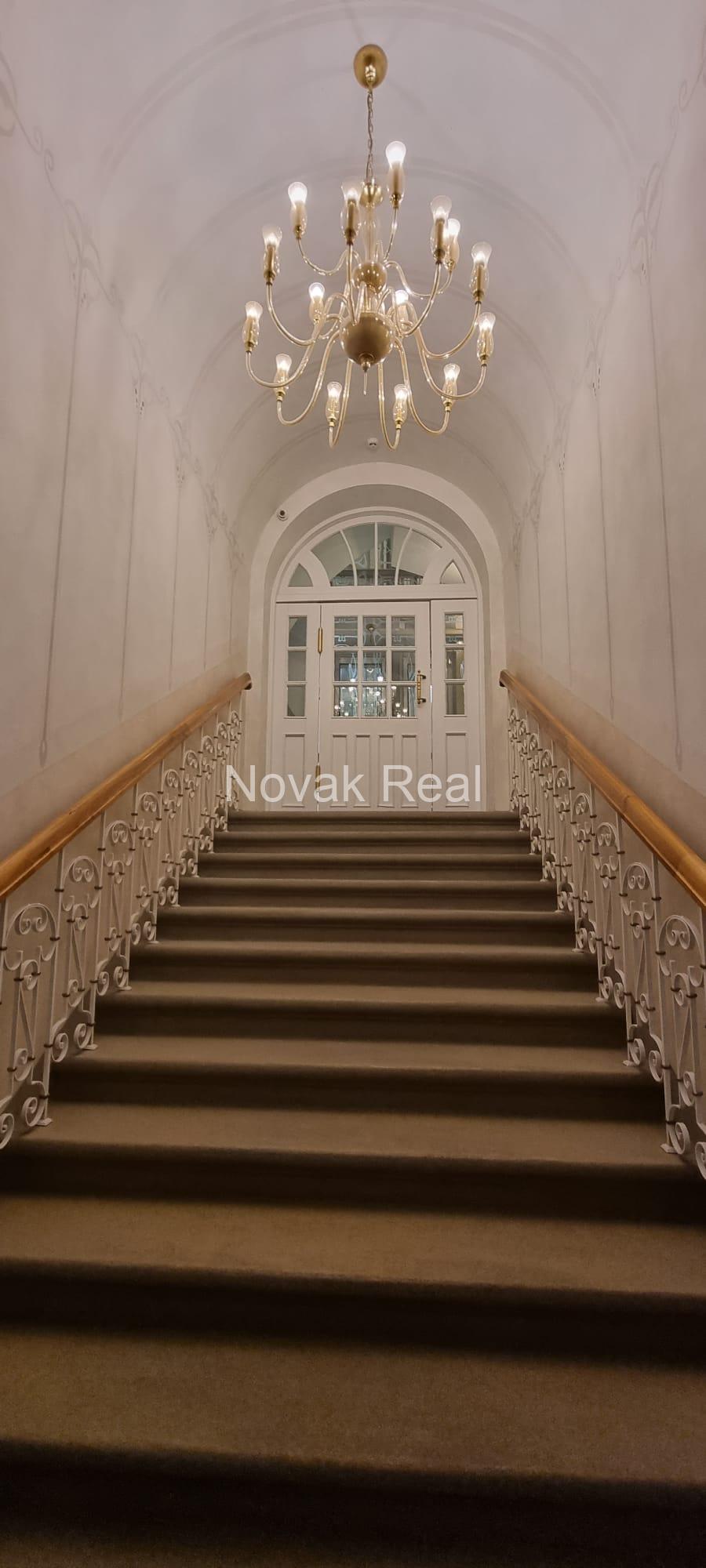 Сдаётся квартира в Тихом центре