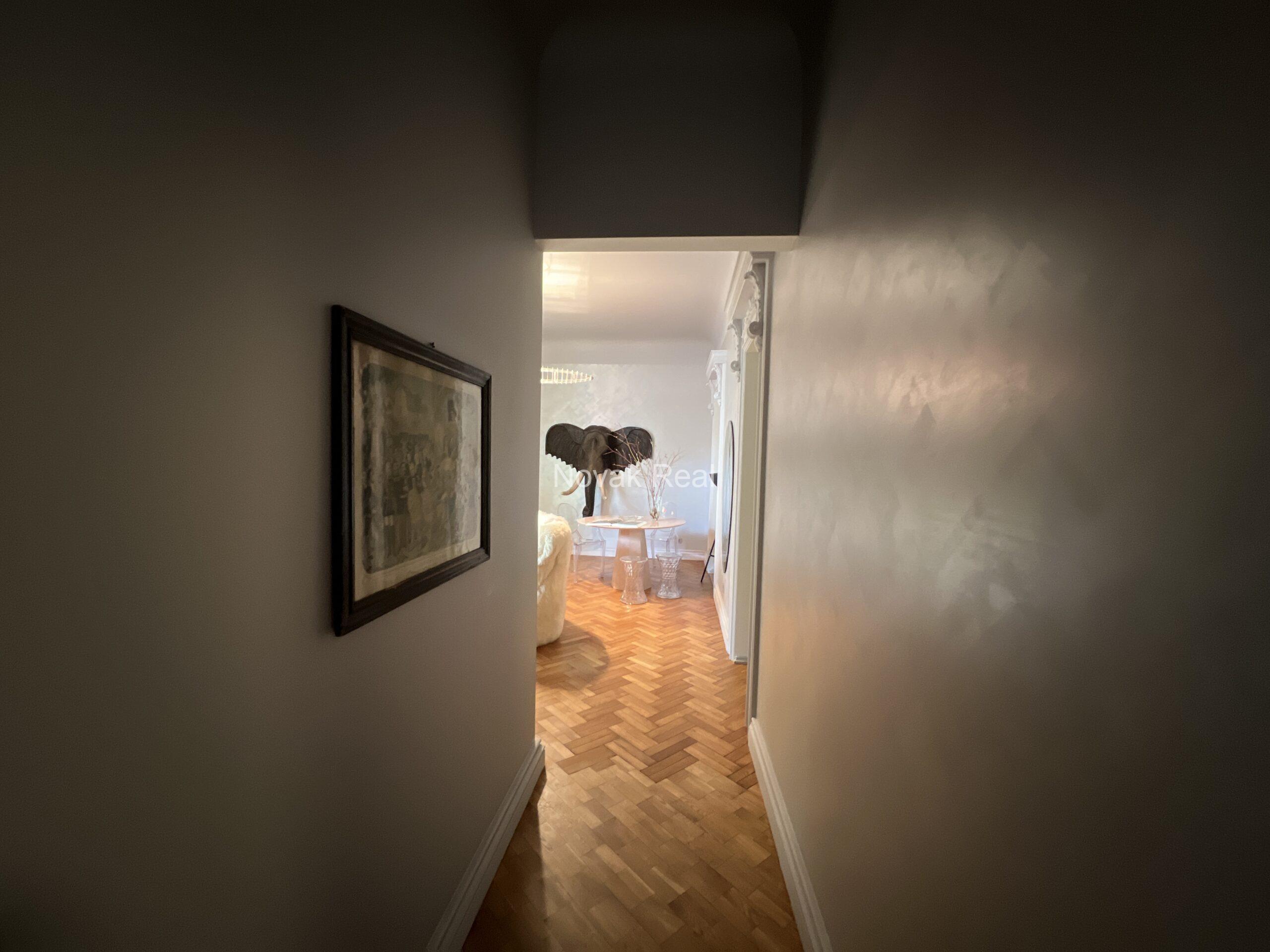 A unique apartment in a quiet part of the city centre, in a completely renovated house