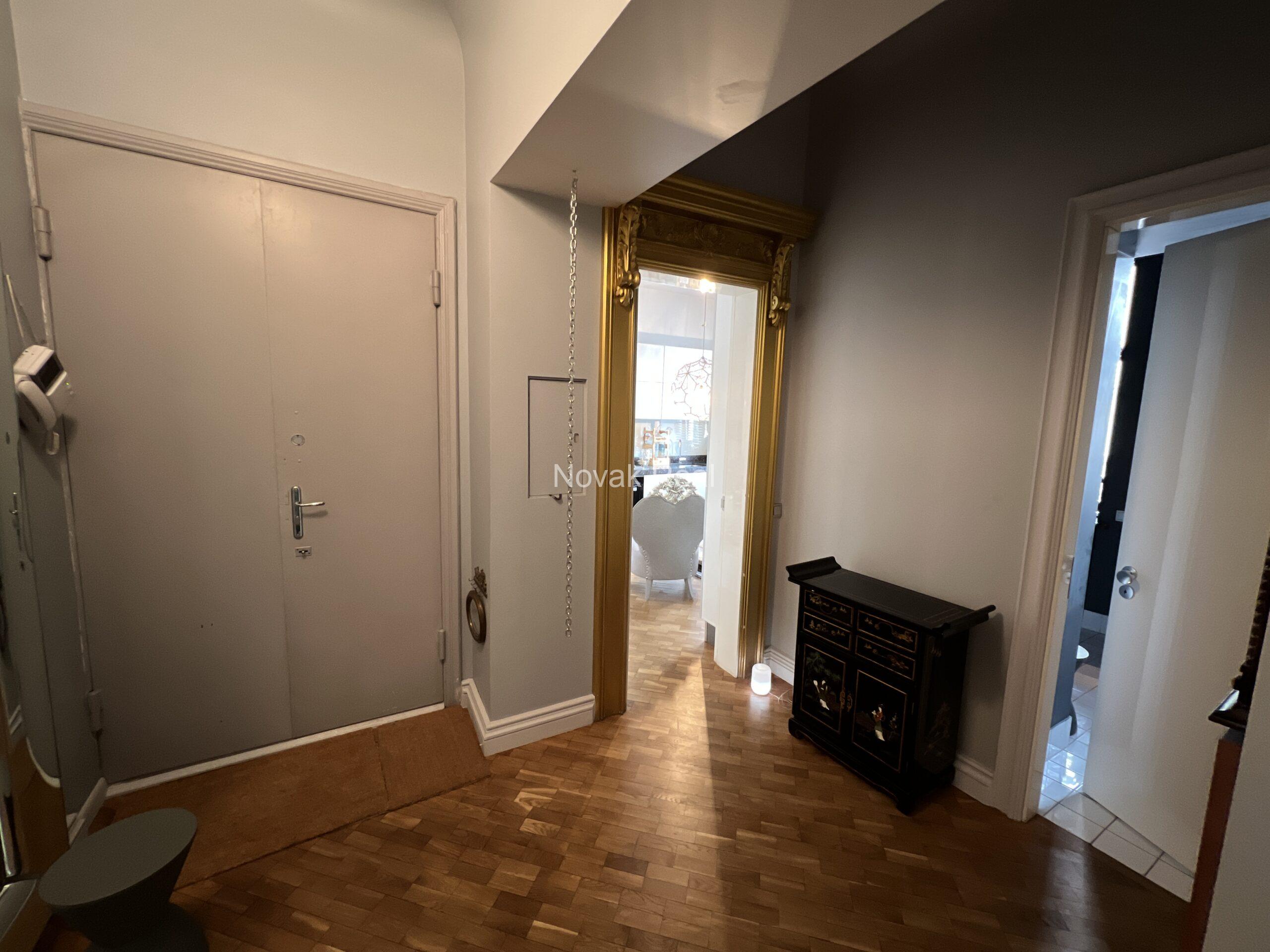 A unique apartment in a quiet part of the city centre, in a completely renovated house