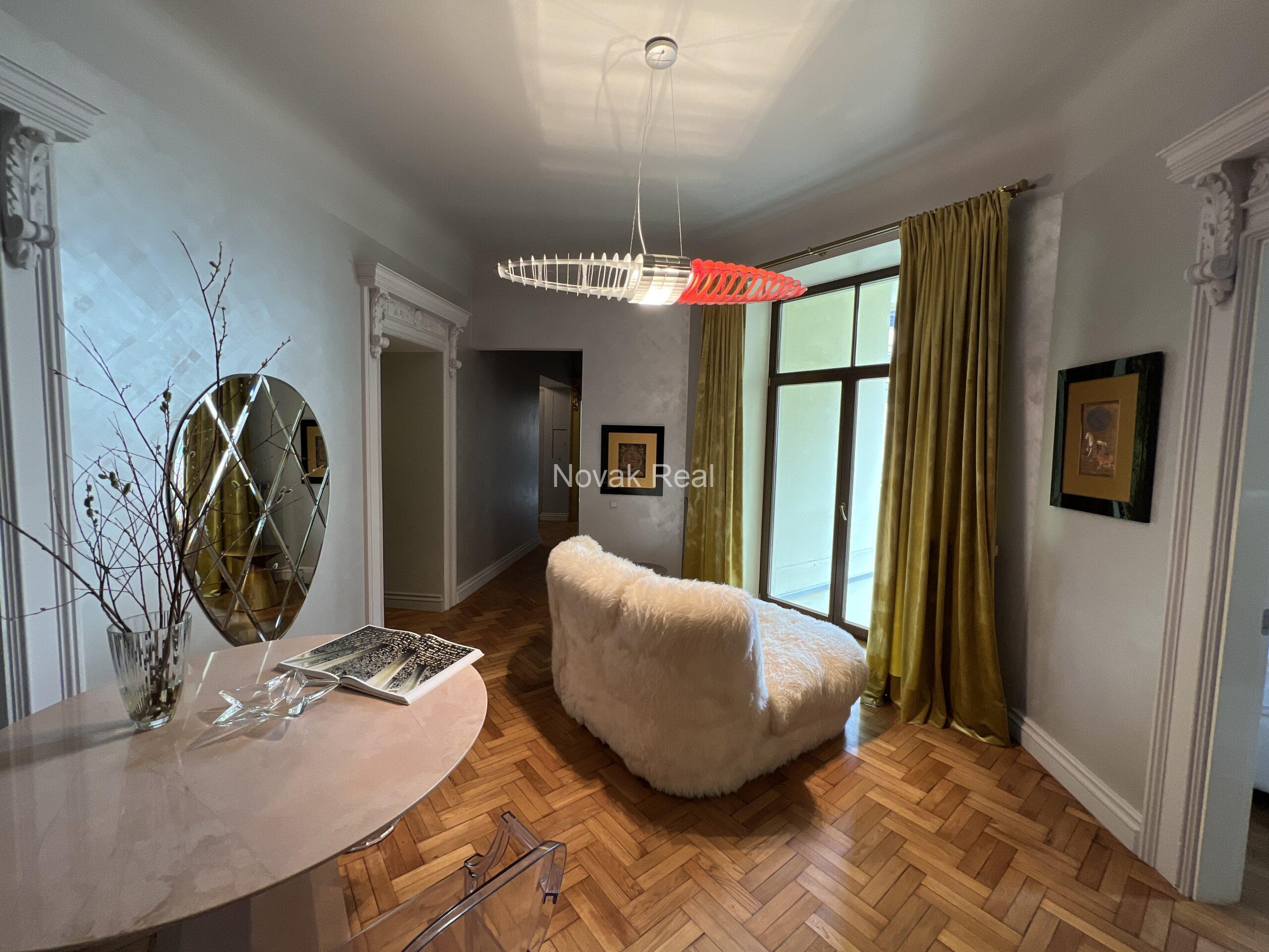A unique apartment in a quiet part of the city centre, in a completely renovated house