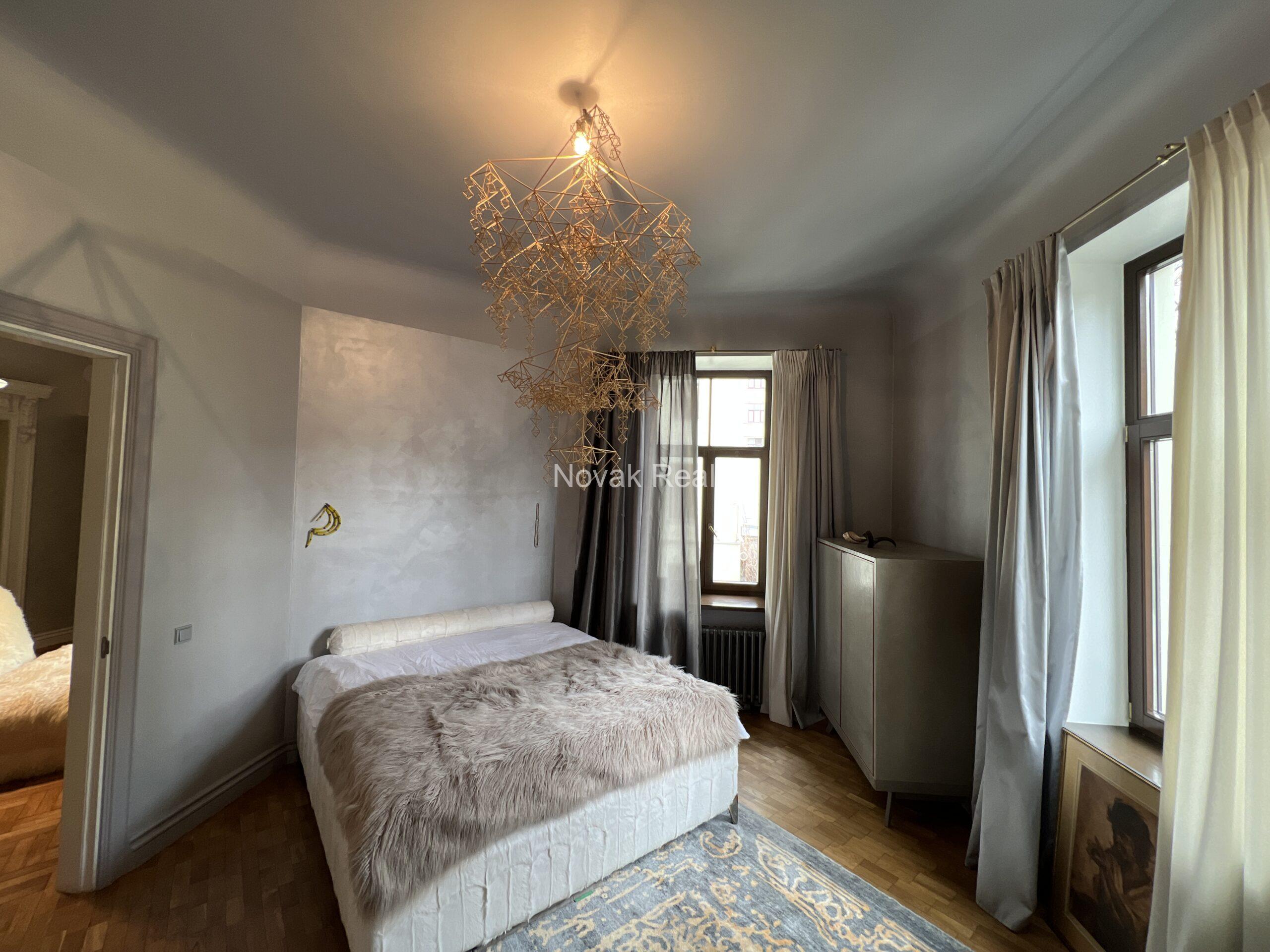 A unique apartment in a quiet part of the city centre, in a completely renovated house