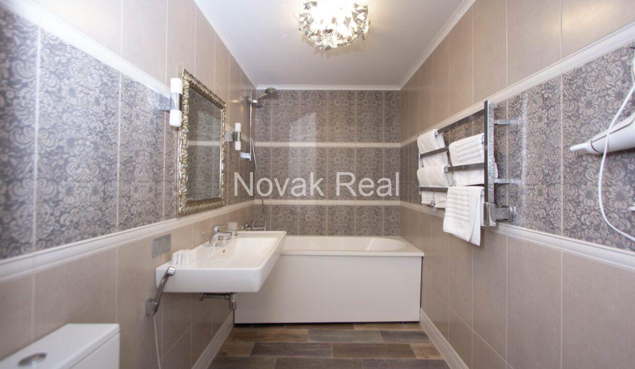 WhatsApp Image 2022-05-12 at 8.42.23 AM