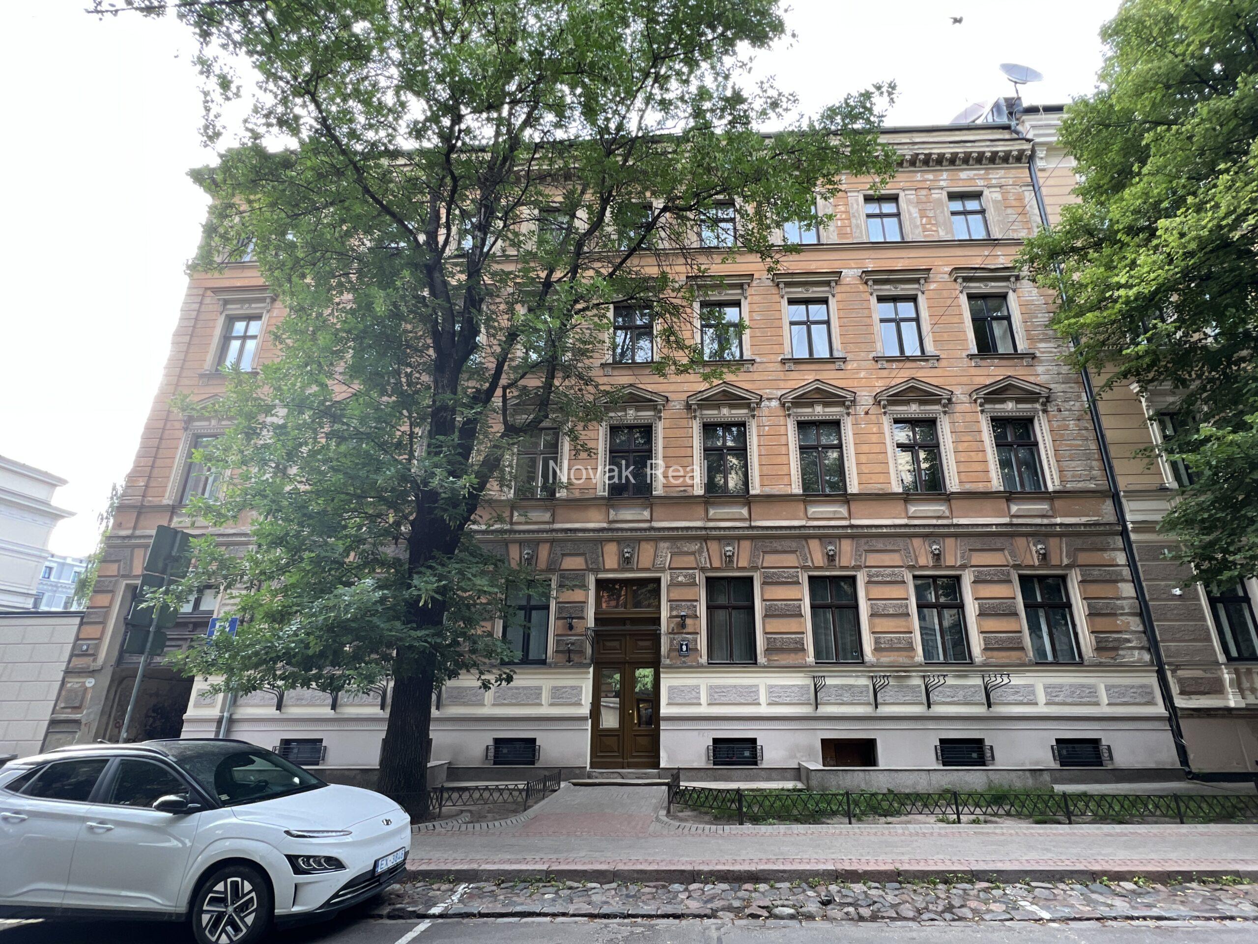 Izīrē dzīvokli Klusajā centrā