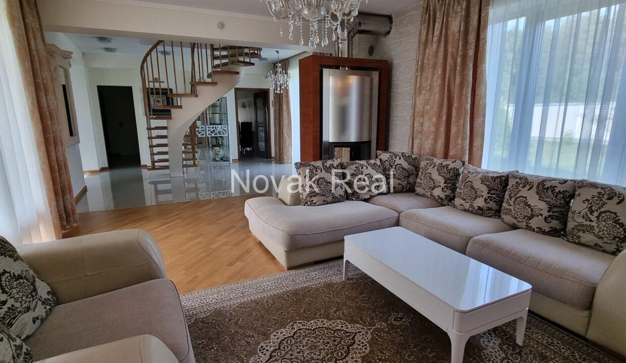 WhatsApp Image 2022-06-10 at 7.56.55 PM (5)