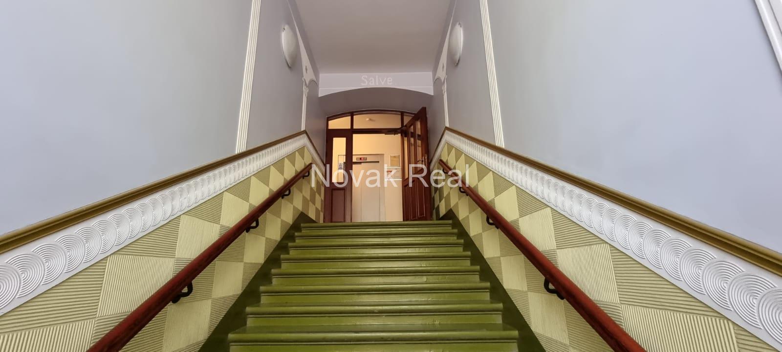 A great bright apartment for rent in the Quiet city centre