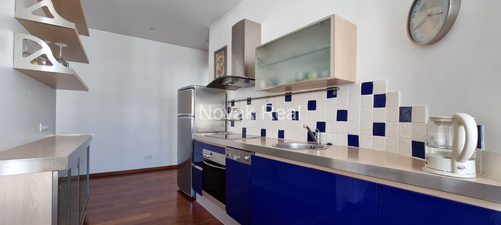 A great bright apartment for rent in the Quiet city centre