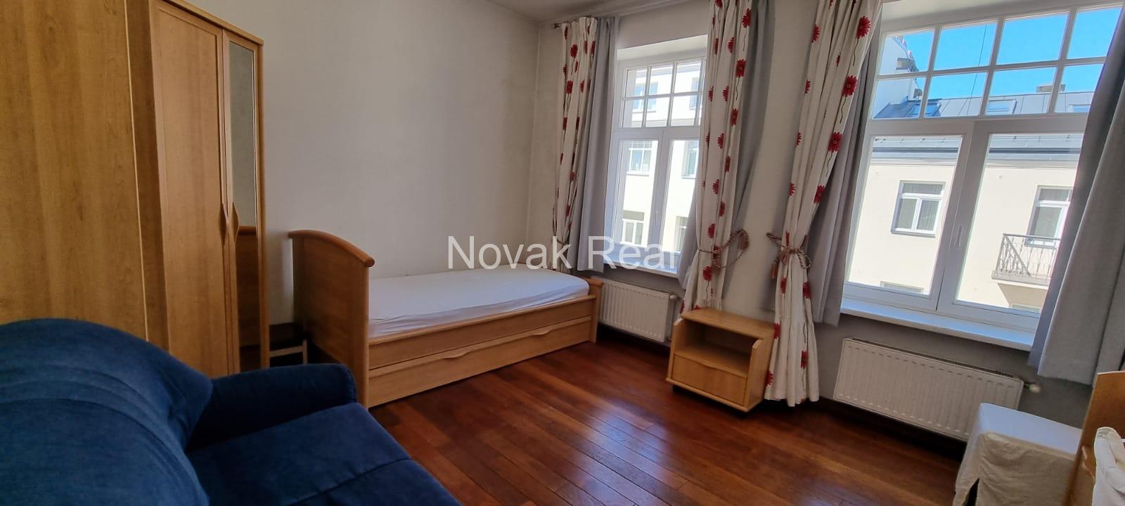 A great bright apartment for rent in the Quiet city centre