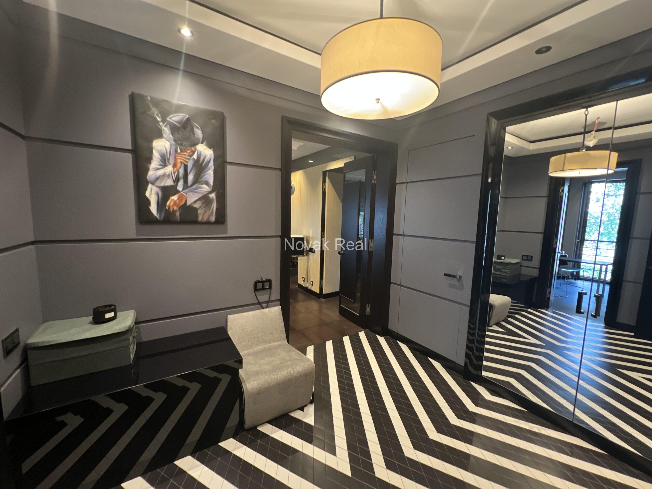 An exclusive apartment for sale in the Quiet City Centre