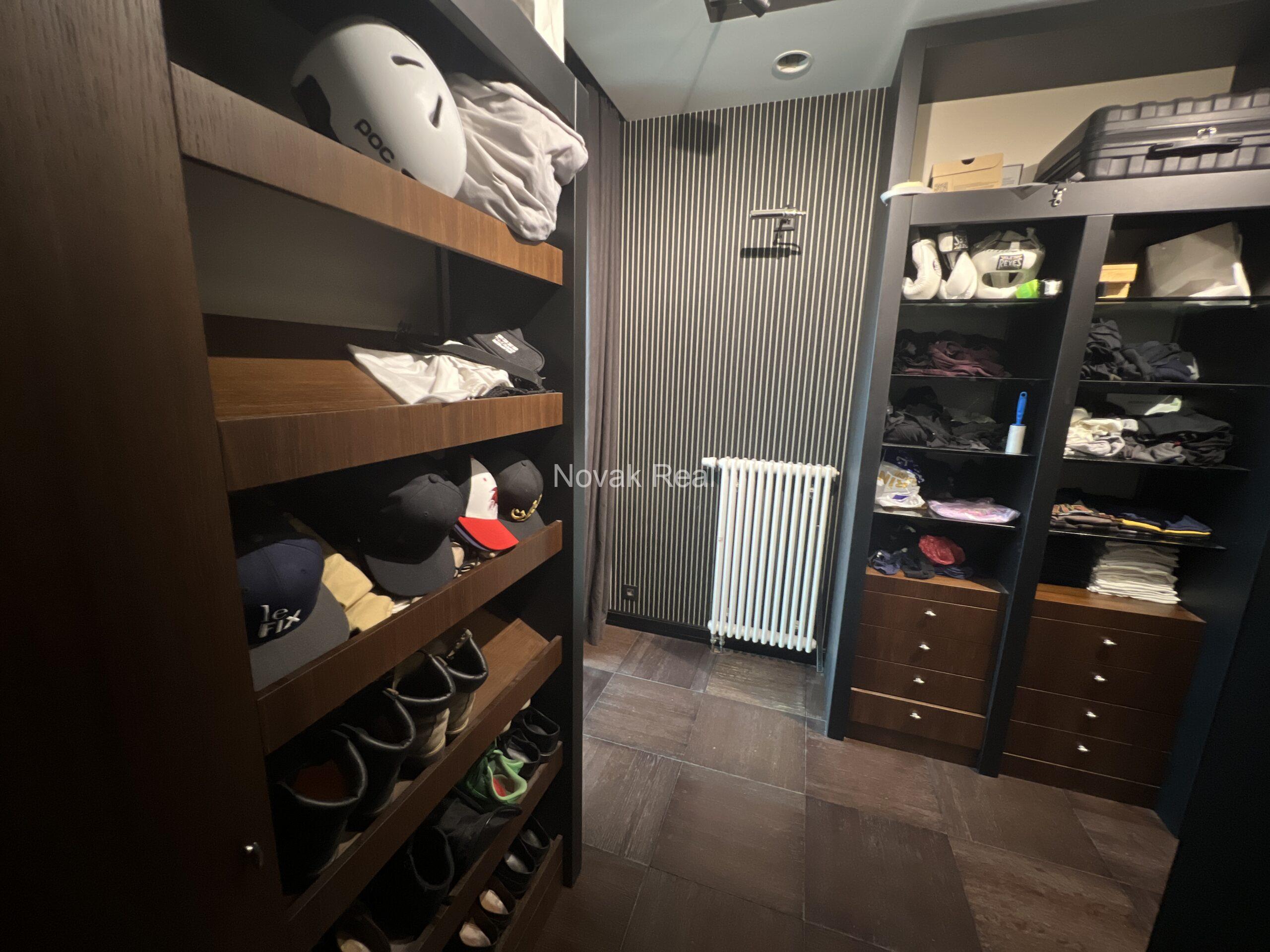An exclusive apartment for sale in the Quiet City Centre