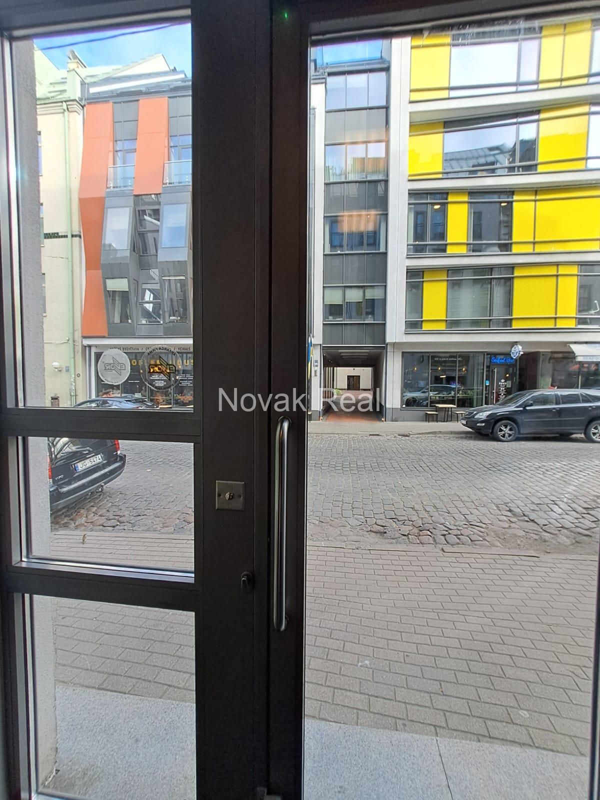 A 3-room apartment for rent in the Quiet city centre, in a new project