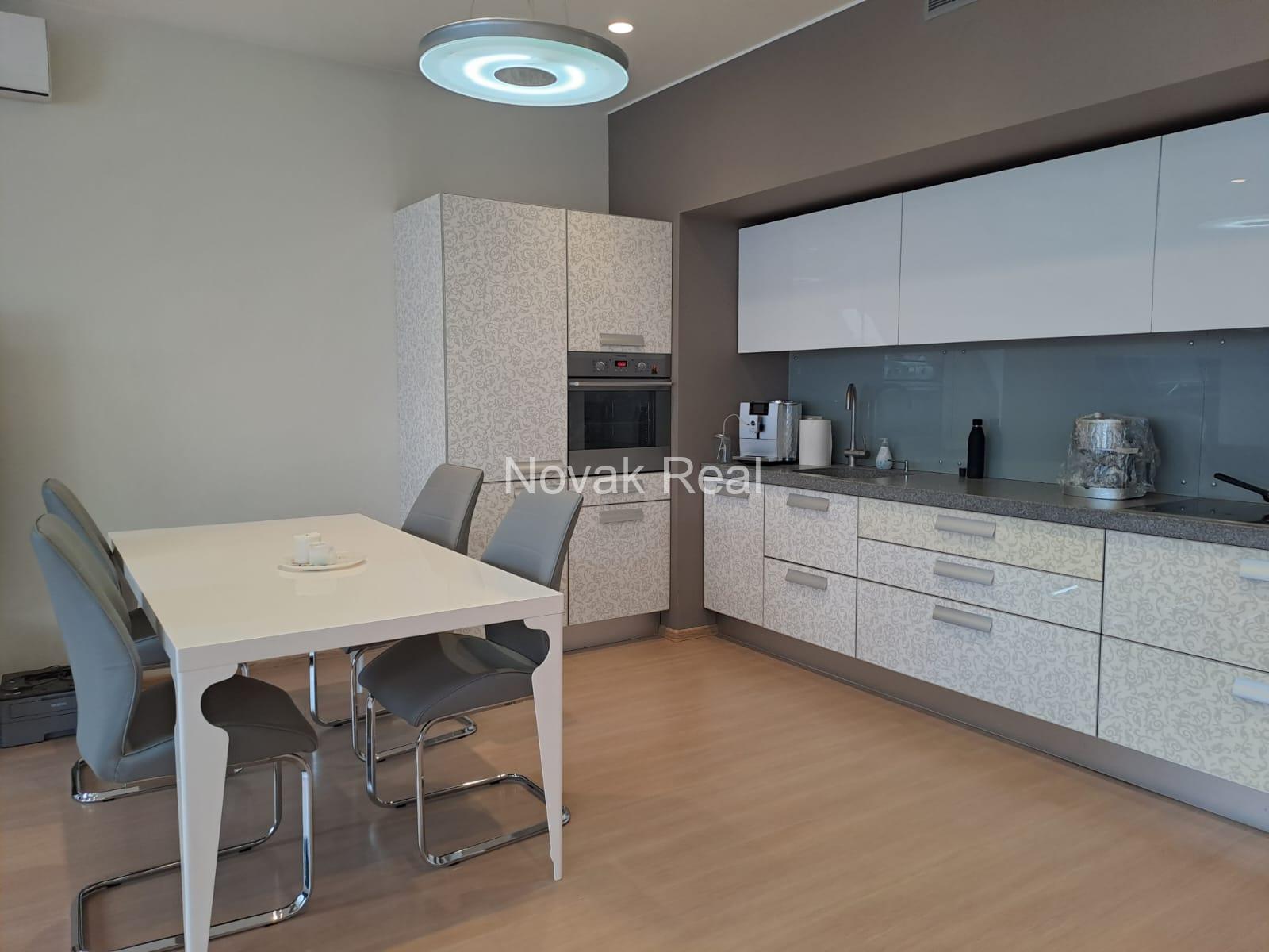 A 3-room apartment for rent in the Quiet city centre, in a new project