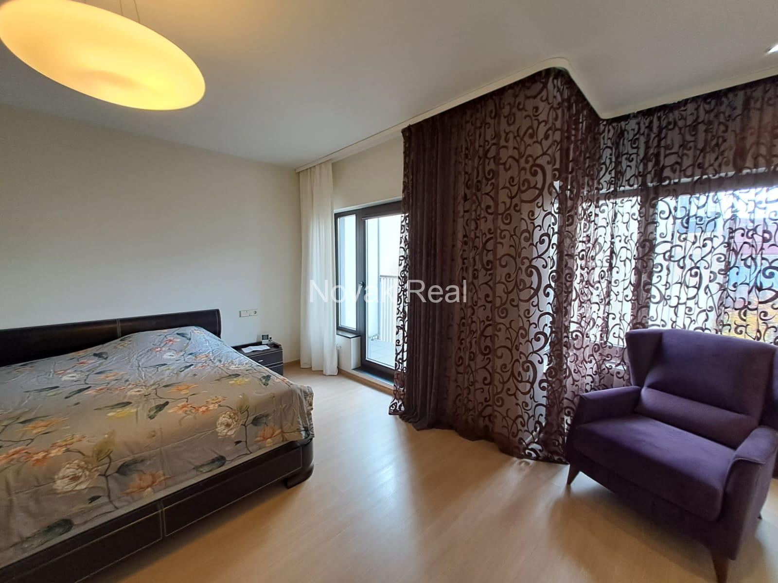 A 3-room apartment for rent in the Quiet city centre, in a new project