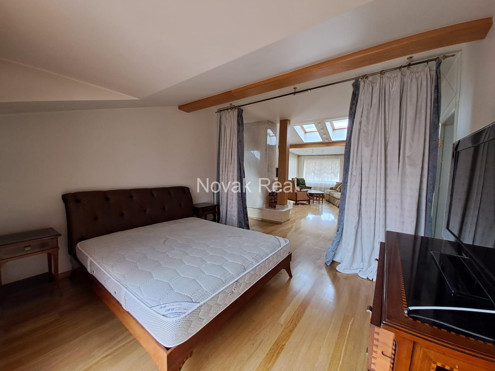 A cozy apartment with a terrace is available for rent in a beautiful building after full renovation