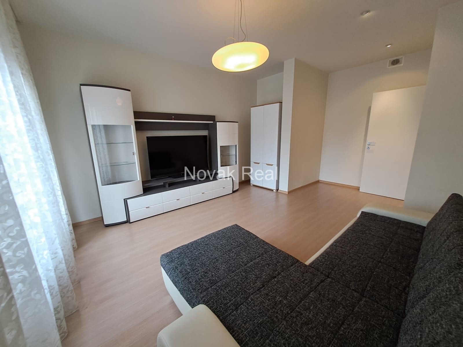 A 3-room apartment for rent in the Quiet city centre, in a new project