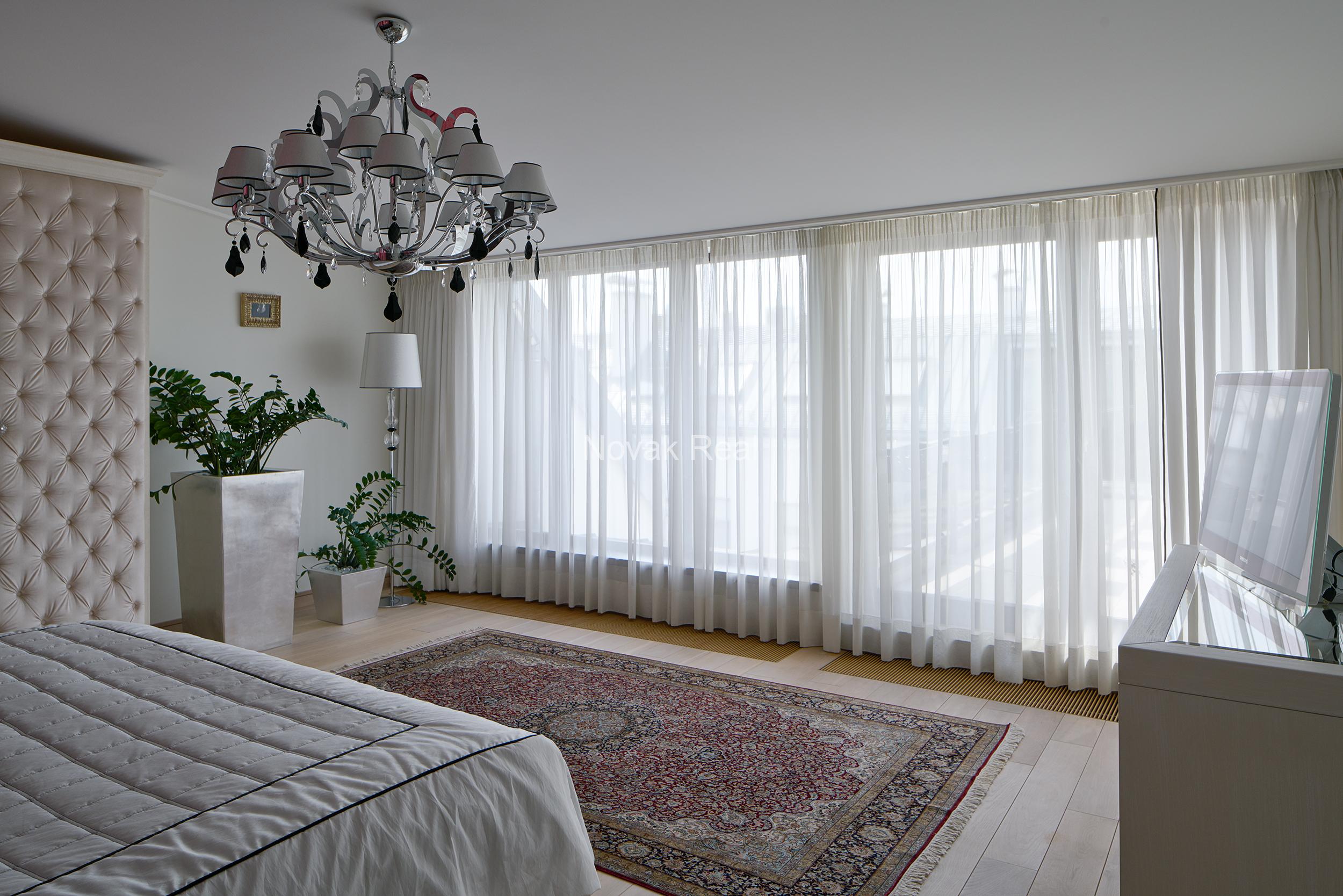 A unique property for sale – an apartment in the Embassy area (Quiet city centre)