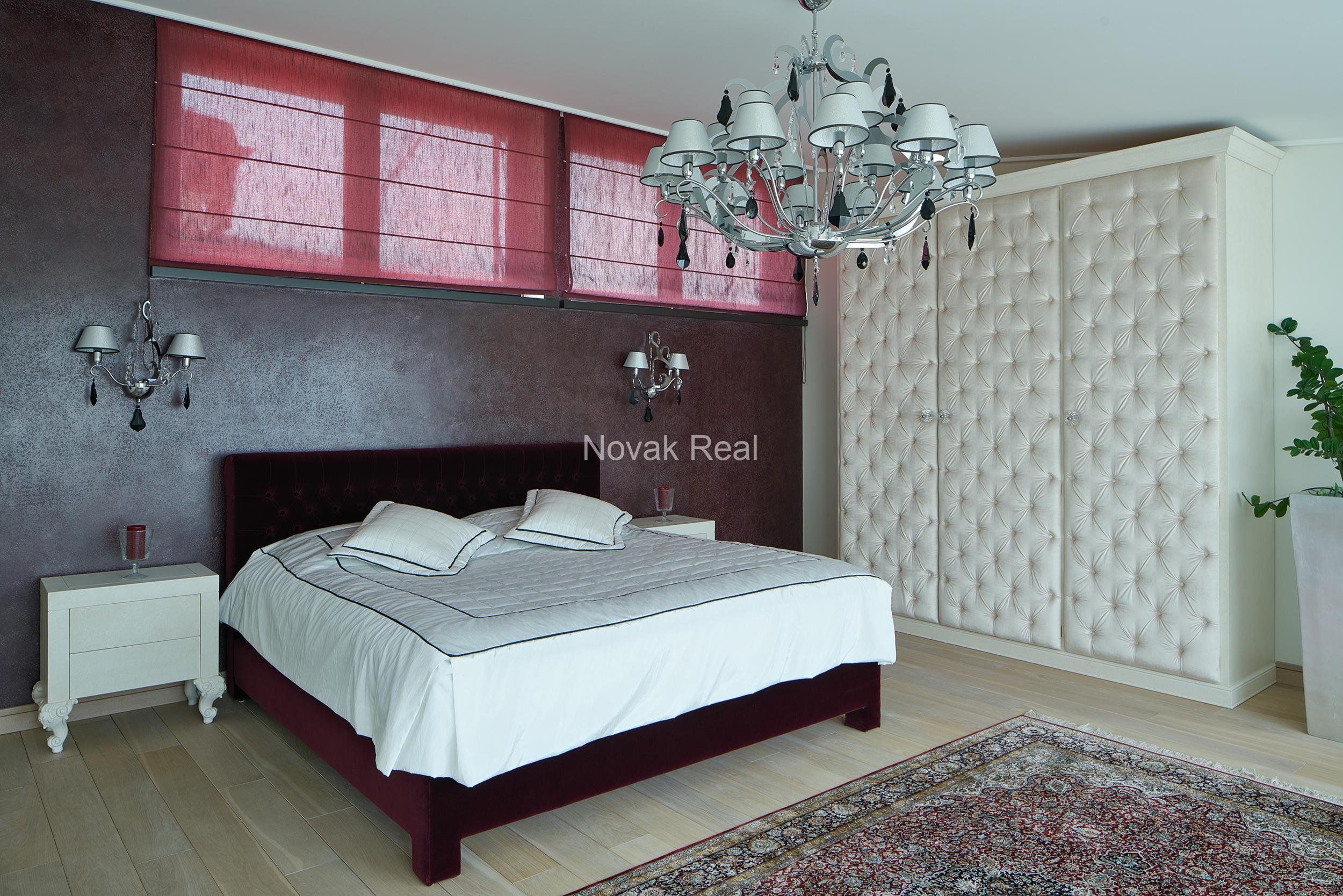 A unique property for sale – an apartment in the Embassy area (Quiet city centre)