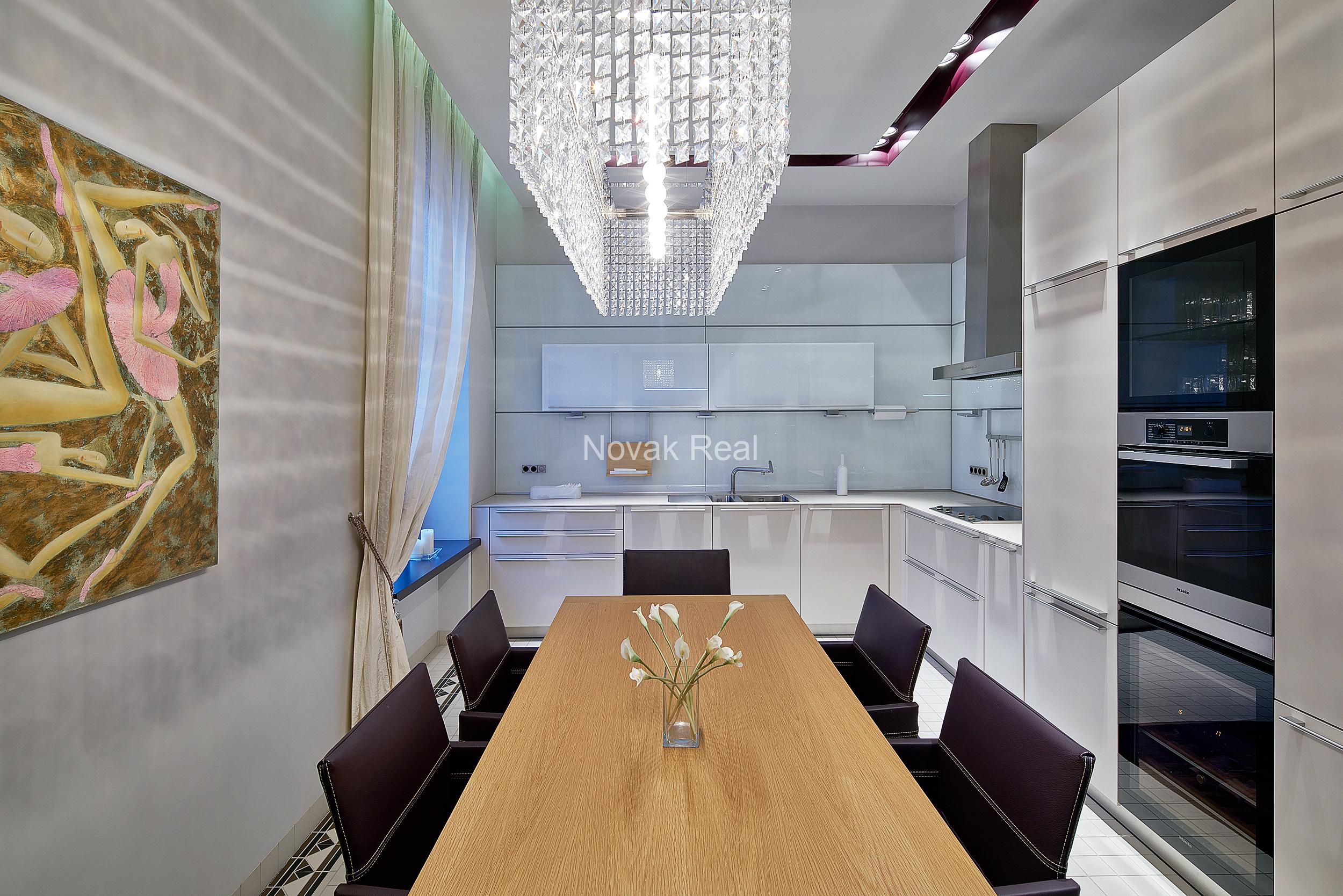 A unique property for sale – an apartment in the Embassy area (Quiet city centre)