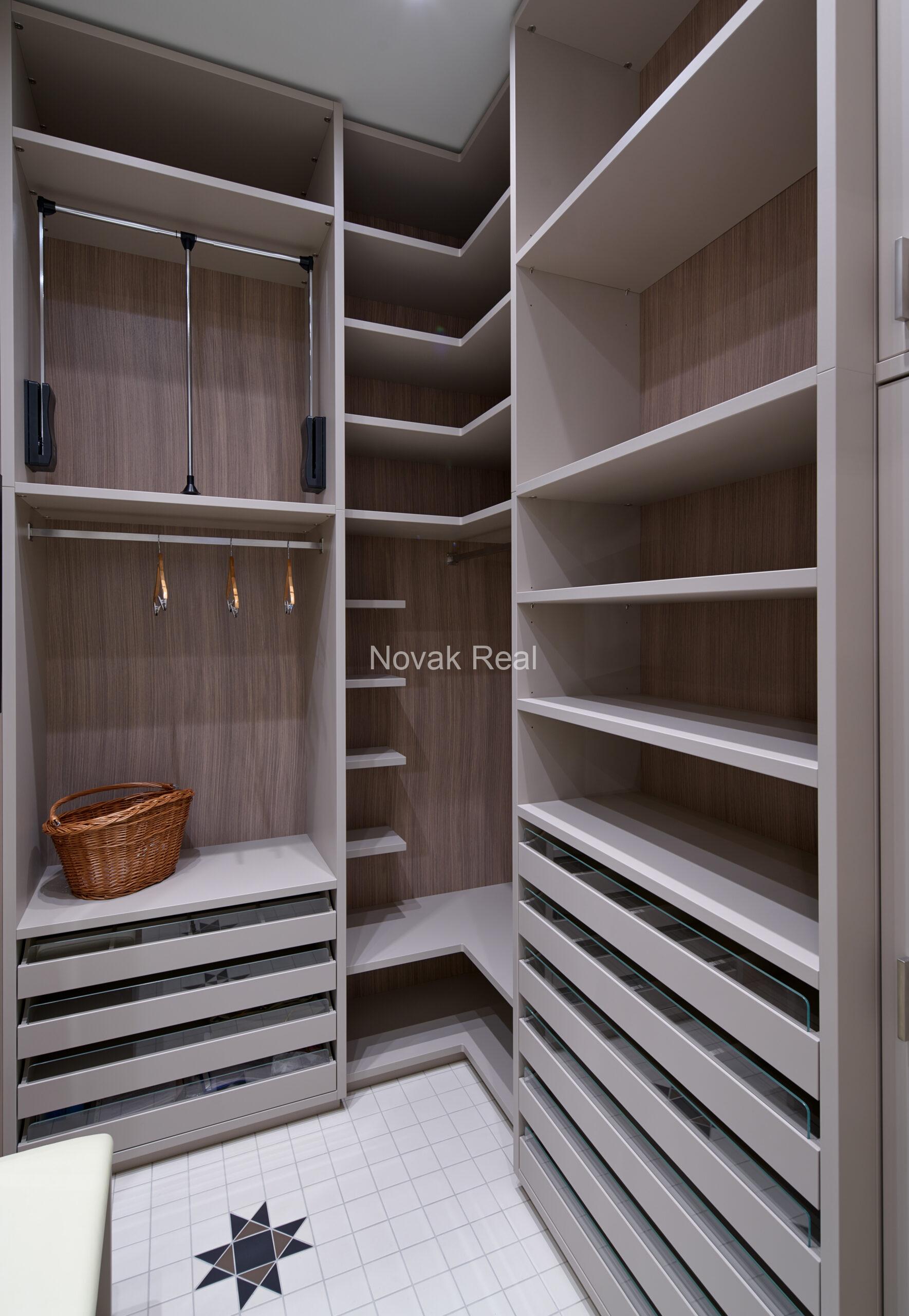 A unique property for sale – an apartment in the Embassy area (Quiet city centre)