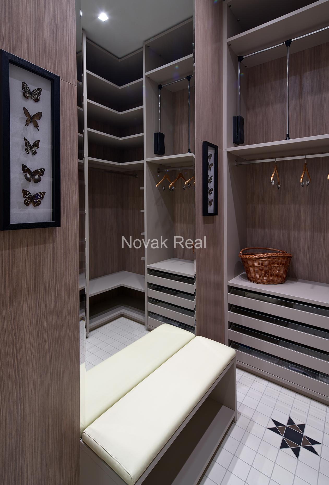 A unique property for sale – an apartment in the Embassy area (Quiet city centre)