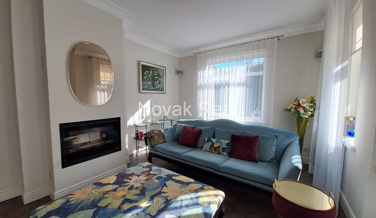 3a2e235b-3233-44c5-994c-80a79c573a1f