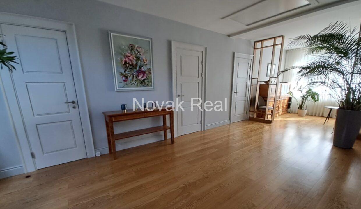 94010b4b-dffc-4c7b-8b4e-89d190ce123d