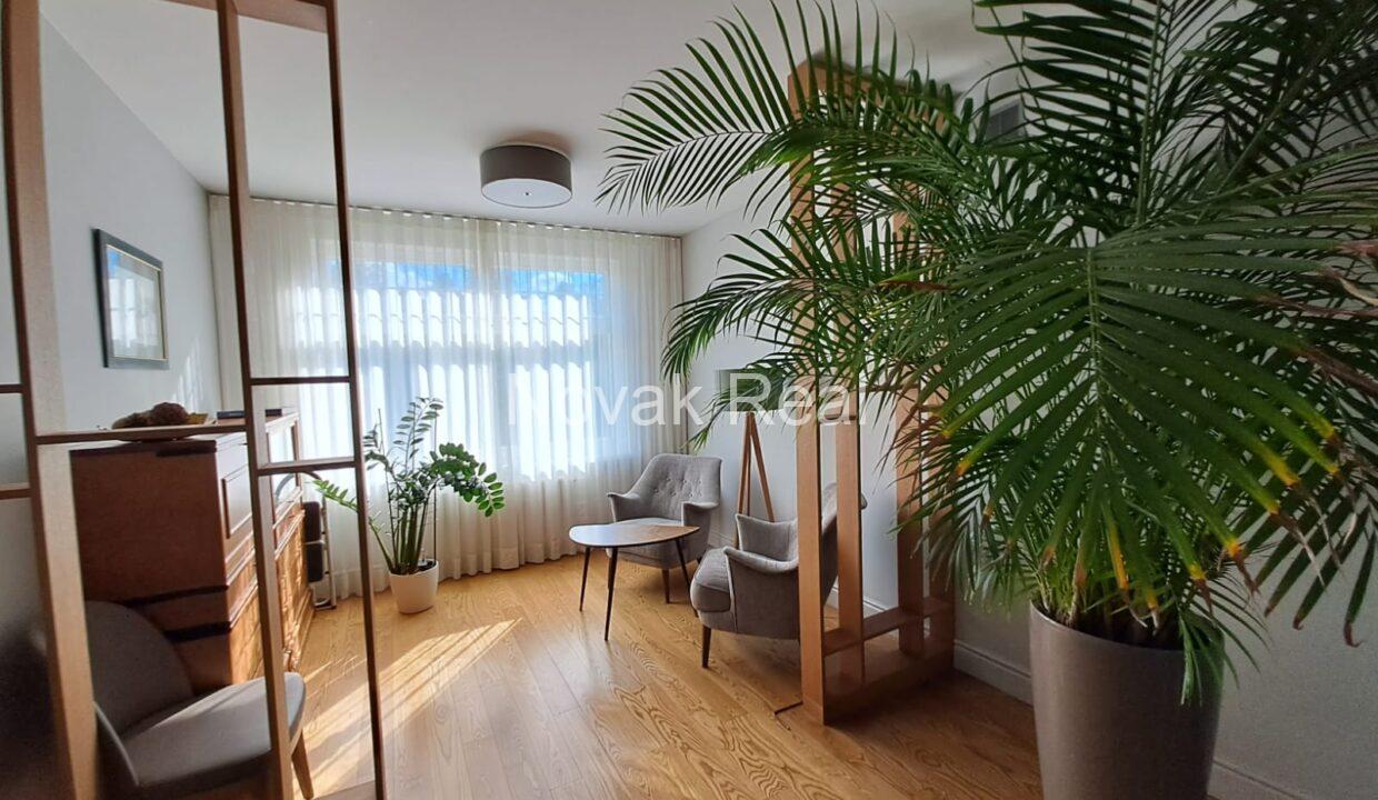 9502ba3f-b81c-4782-92e6-3cf404494816