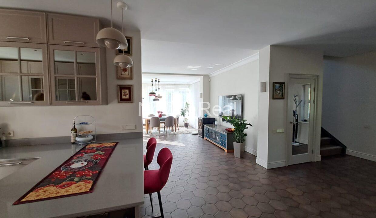 c5478d75-c3c8-4952-8e3f-e411a76196ab