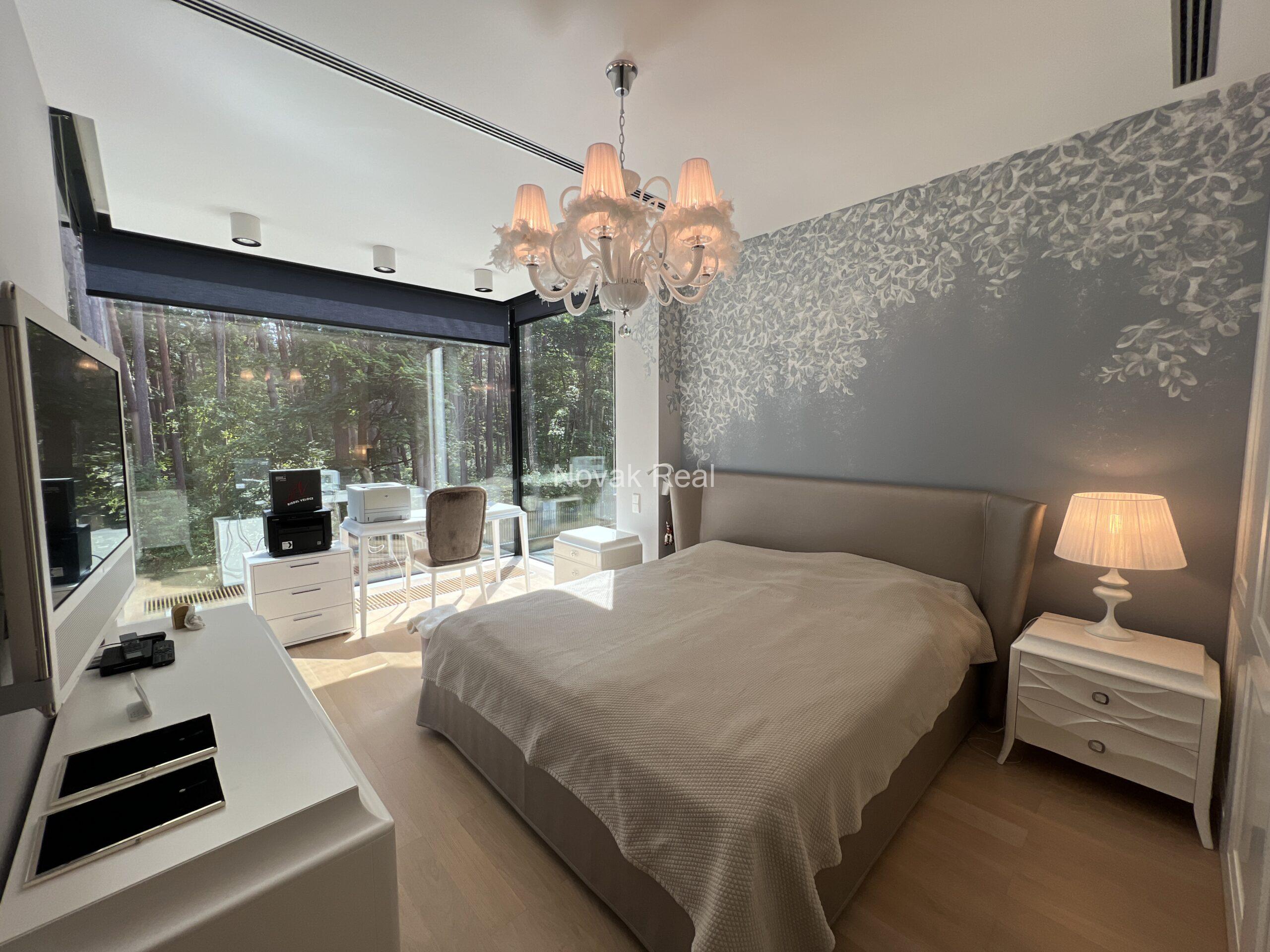 An apartment for sale in a new elite project “Pine Cube”
