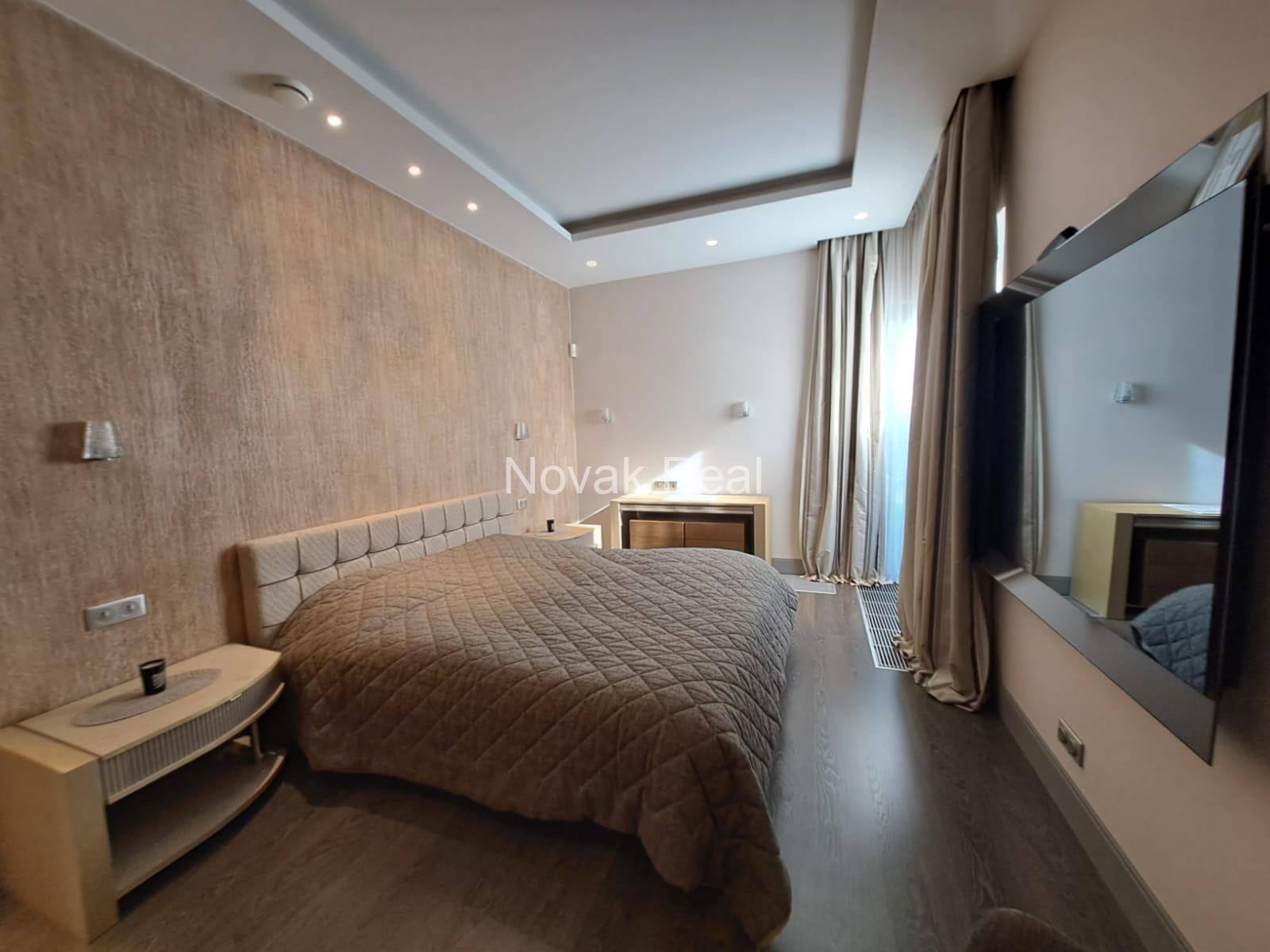 An apartment for rent with its own territory and a large terrace