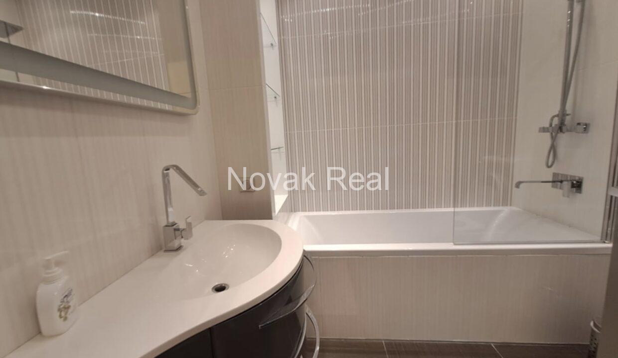 9bb02f8f-ebf0-46bf-ab56-267d817fda64