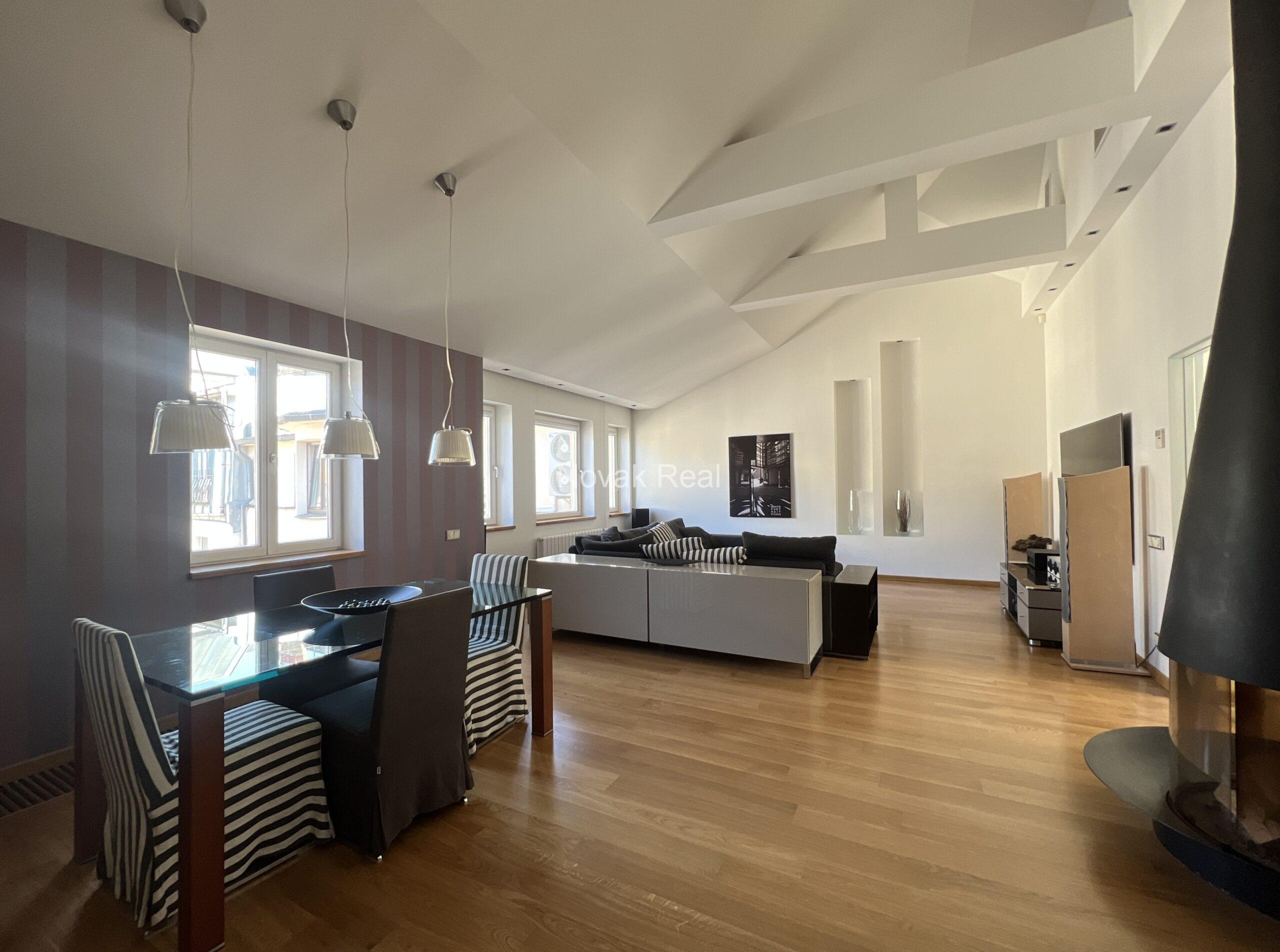 A designer apartment in a clubhouse is for rent in the quiet city centre