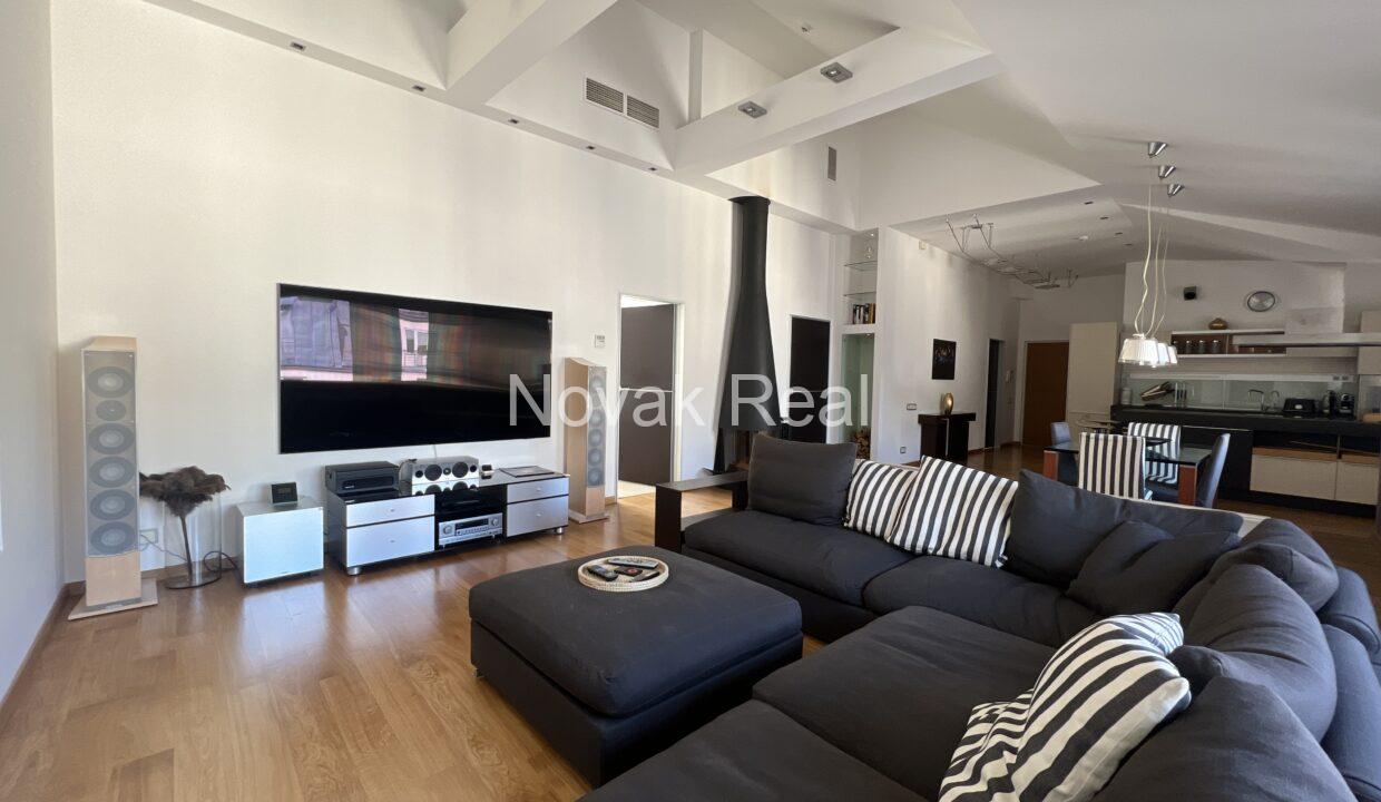 DJI_20230512_171824_880