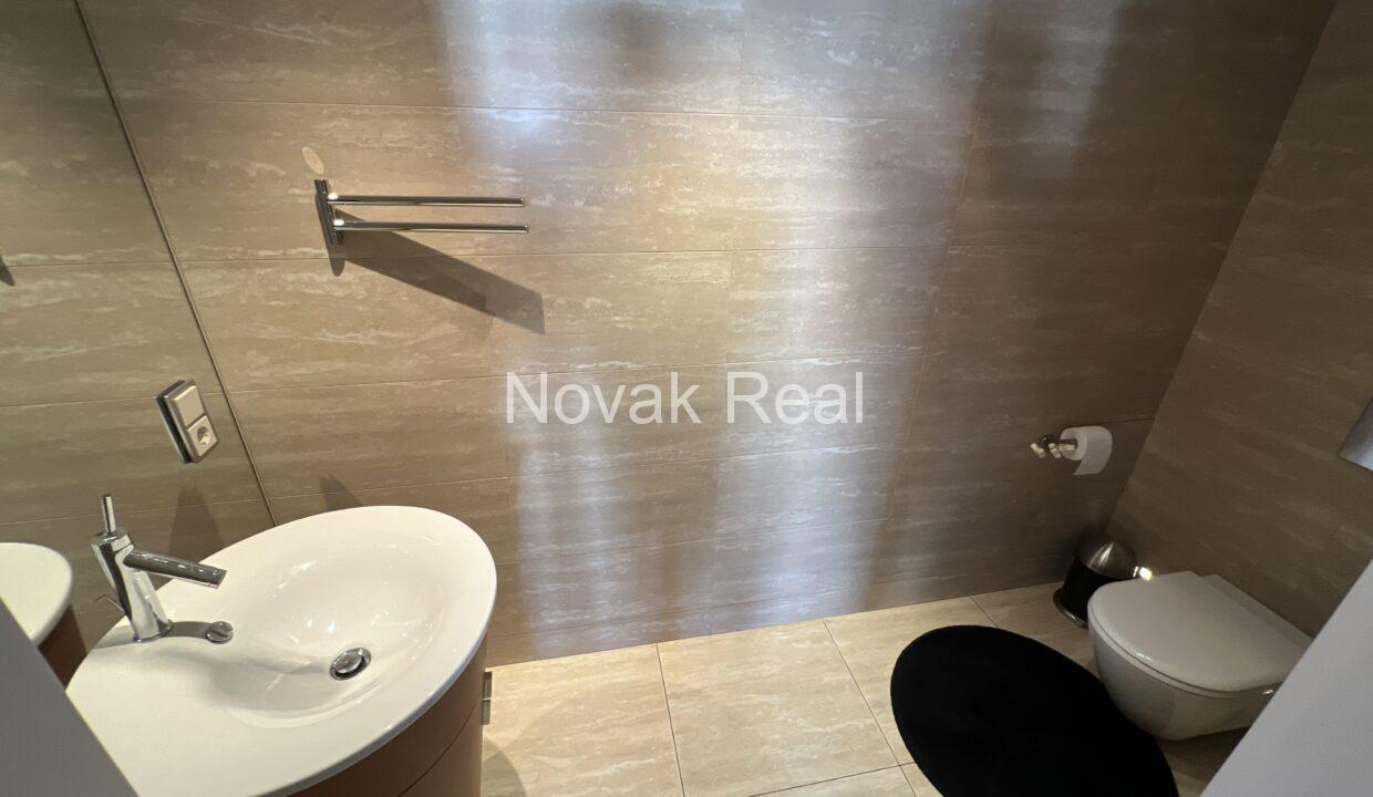 DJI_20230512_172143_147