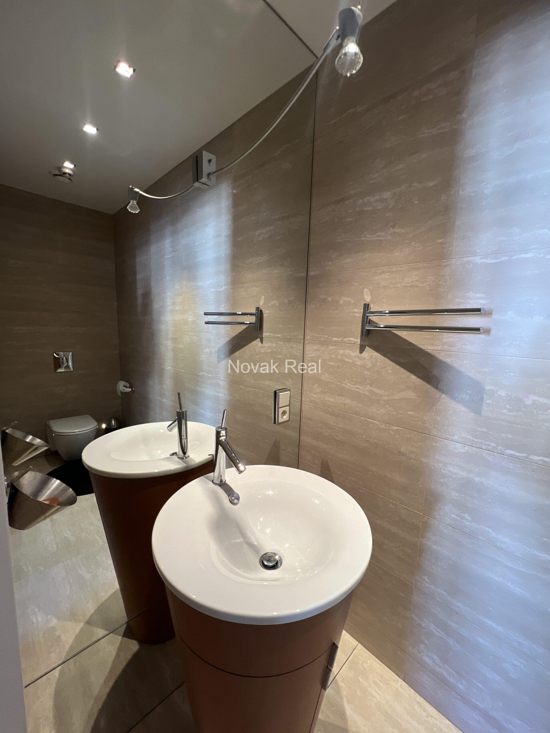 A designer apartment in a clubhouse is for rent in the quiet city centre
