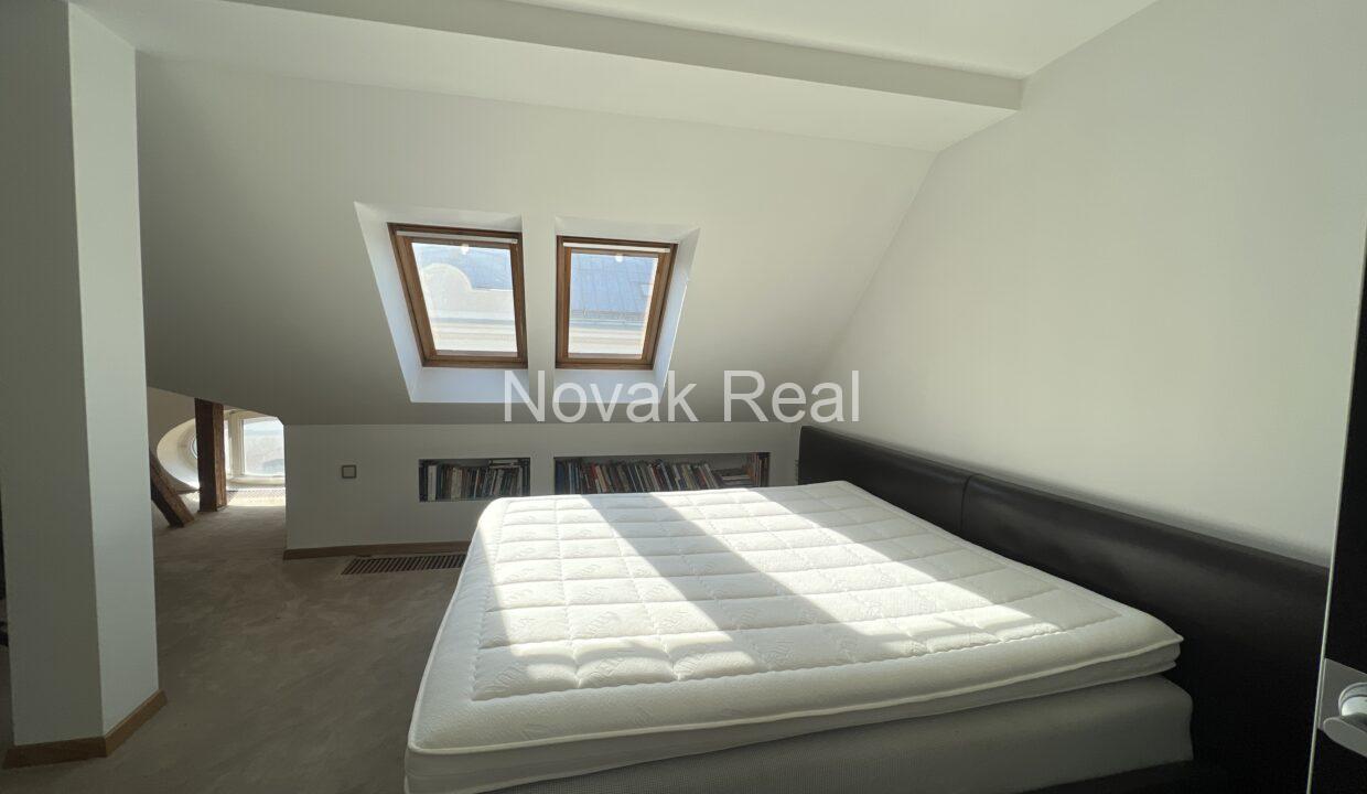 DJI_20230512_172525_977