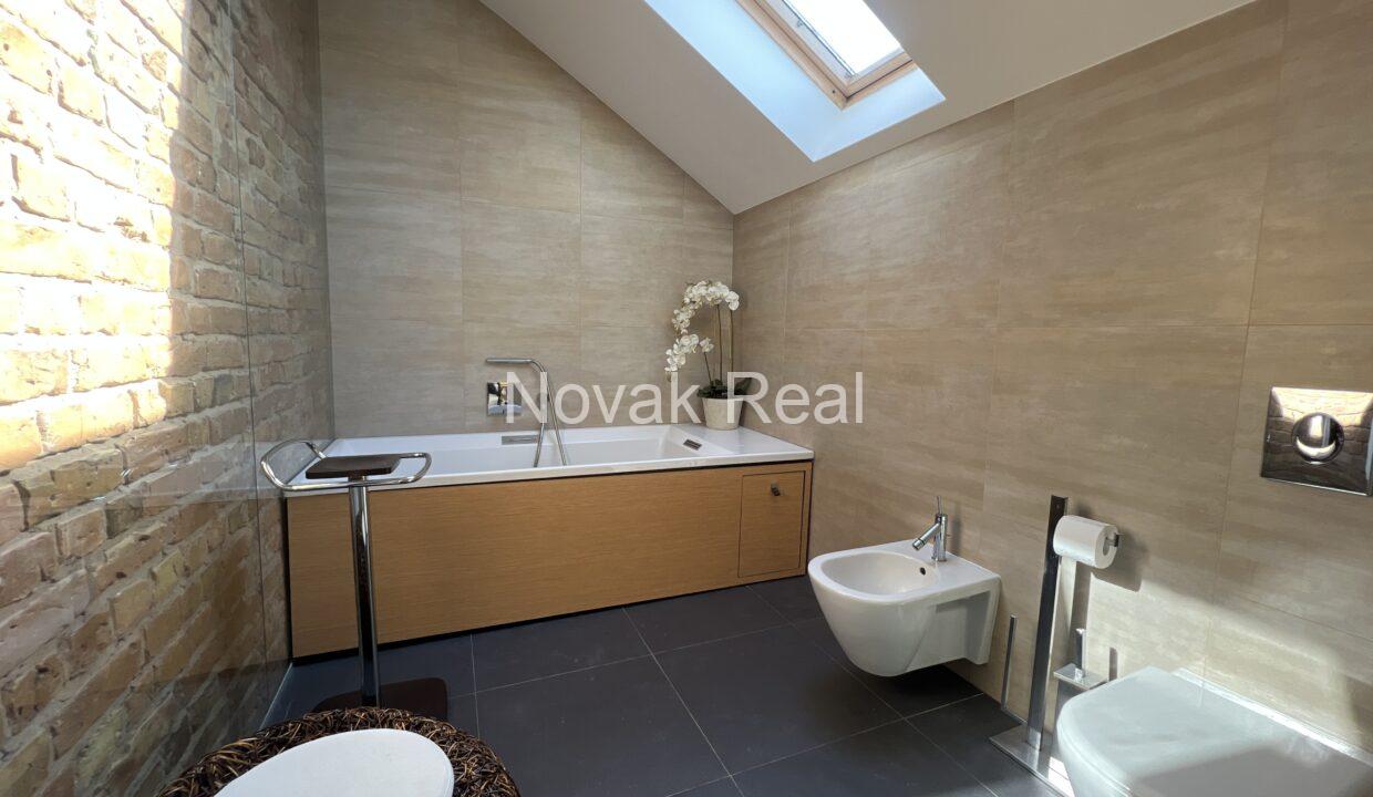 DJI_20230512_172707_744