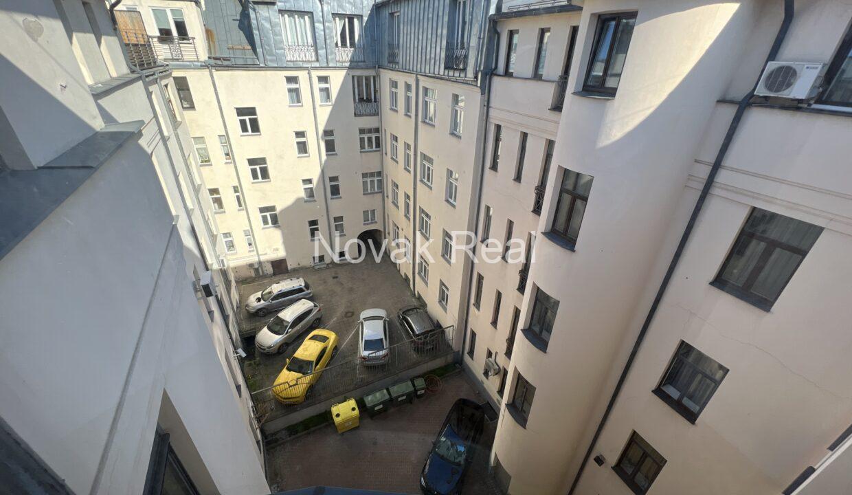 DJI_20230512_172900_170