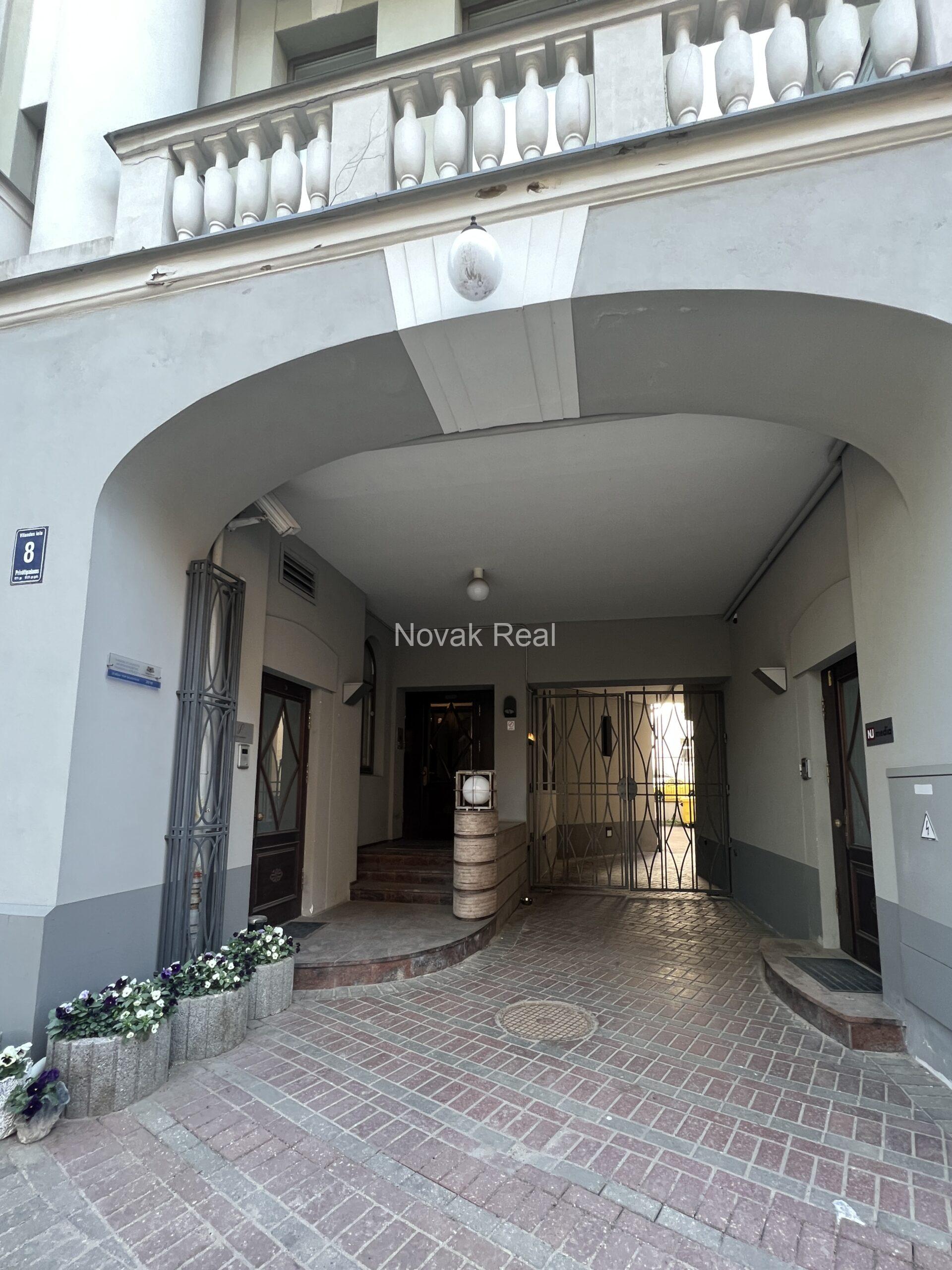 A designer apartment in a clubhouse is for rent in the quiet city centre