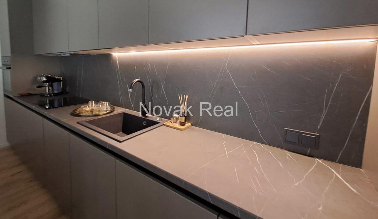 a57b90a2-bb3f-4a96-9a2d-0f015e432635