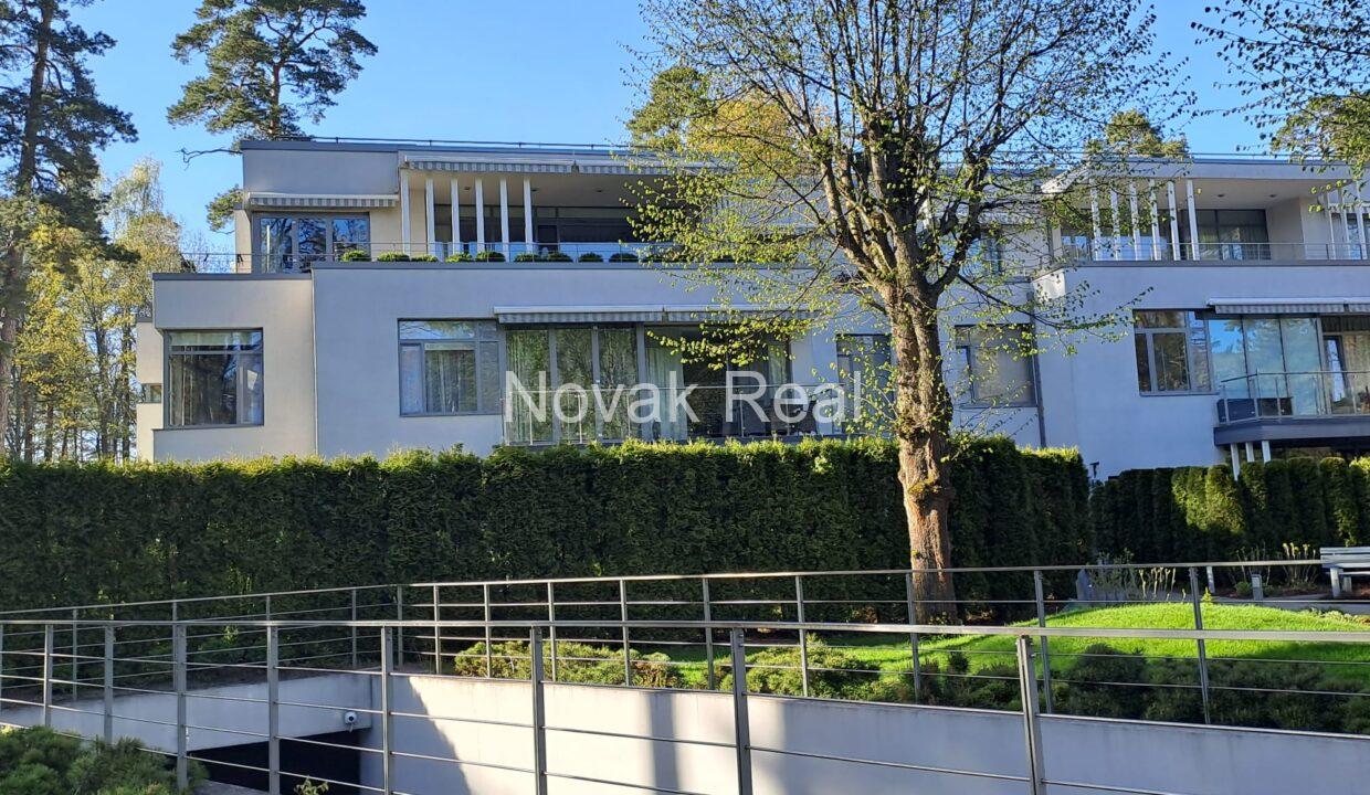 b69d26b5-2a1e-41cc-90d0-8e58e4779c2d