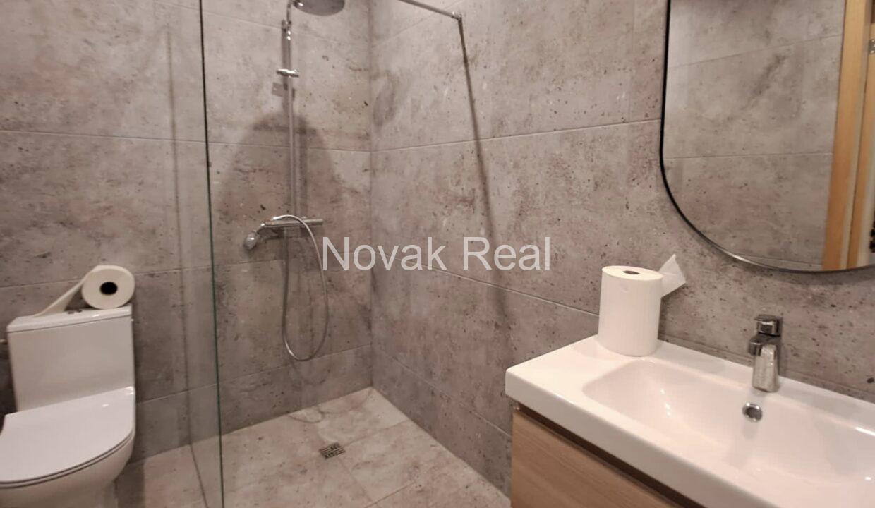 d052dace-4633-4983-b4a3-49c54f774dc1