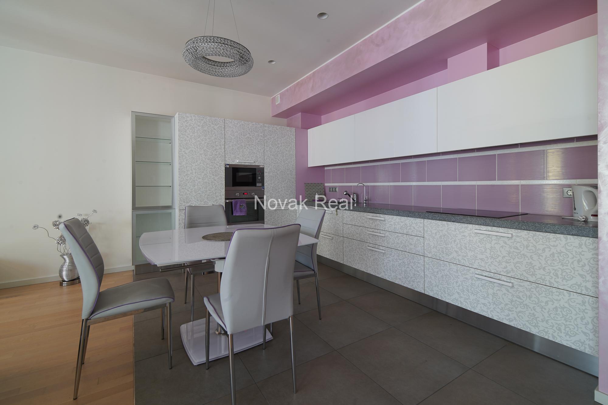 A 3-room apartment is available to rent in the Quiet city centre, in a new project