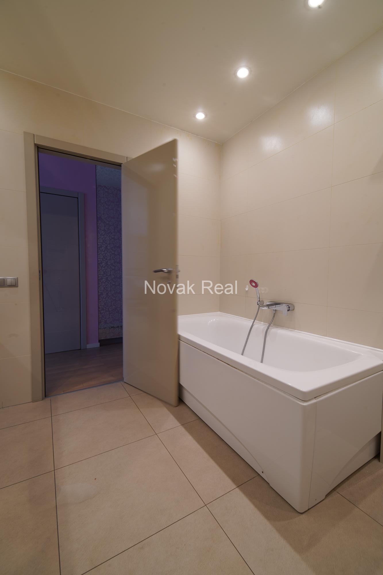 A 3-room apartment is available to rent in the Quiet city centre, in a new project
