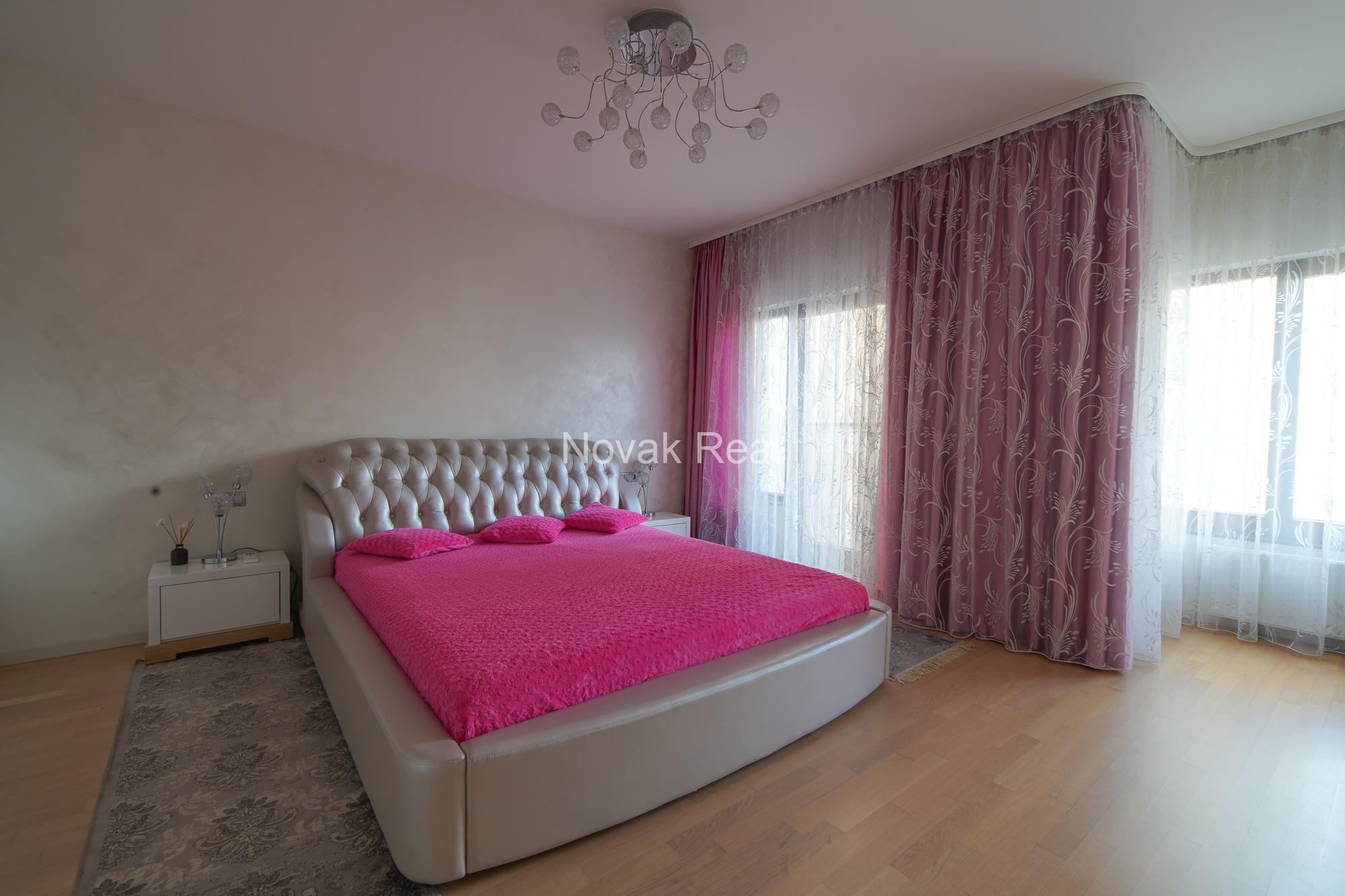 A 3-room apartment is available to rent in the Quiet city centre, in a new project