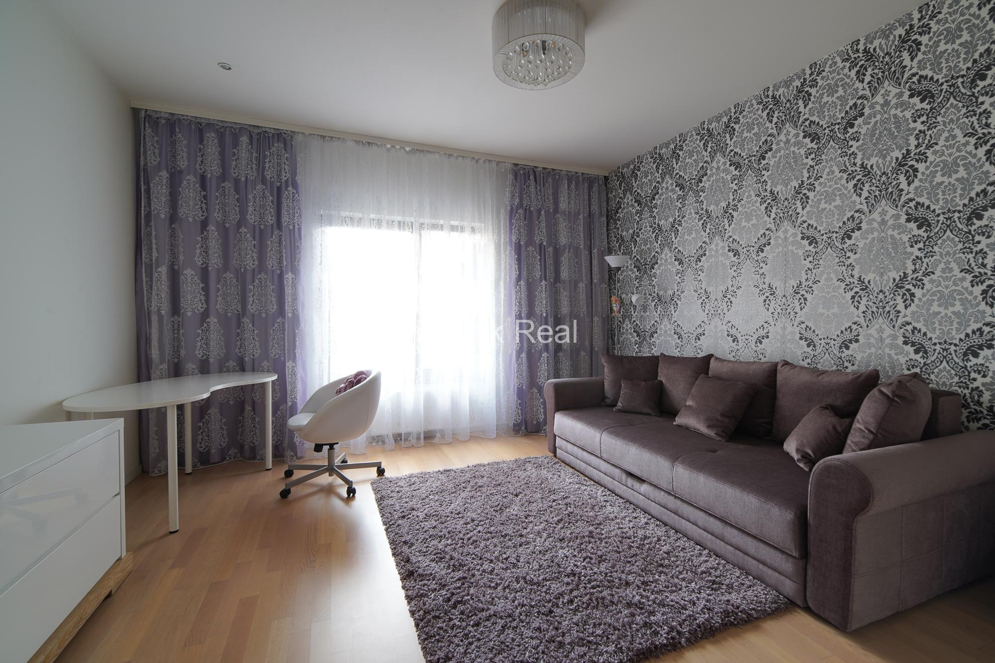 A 3-room apartment is available to rent in the Quiet city centre, in a new project