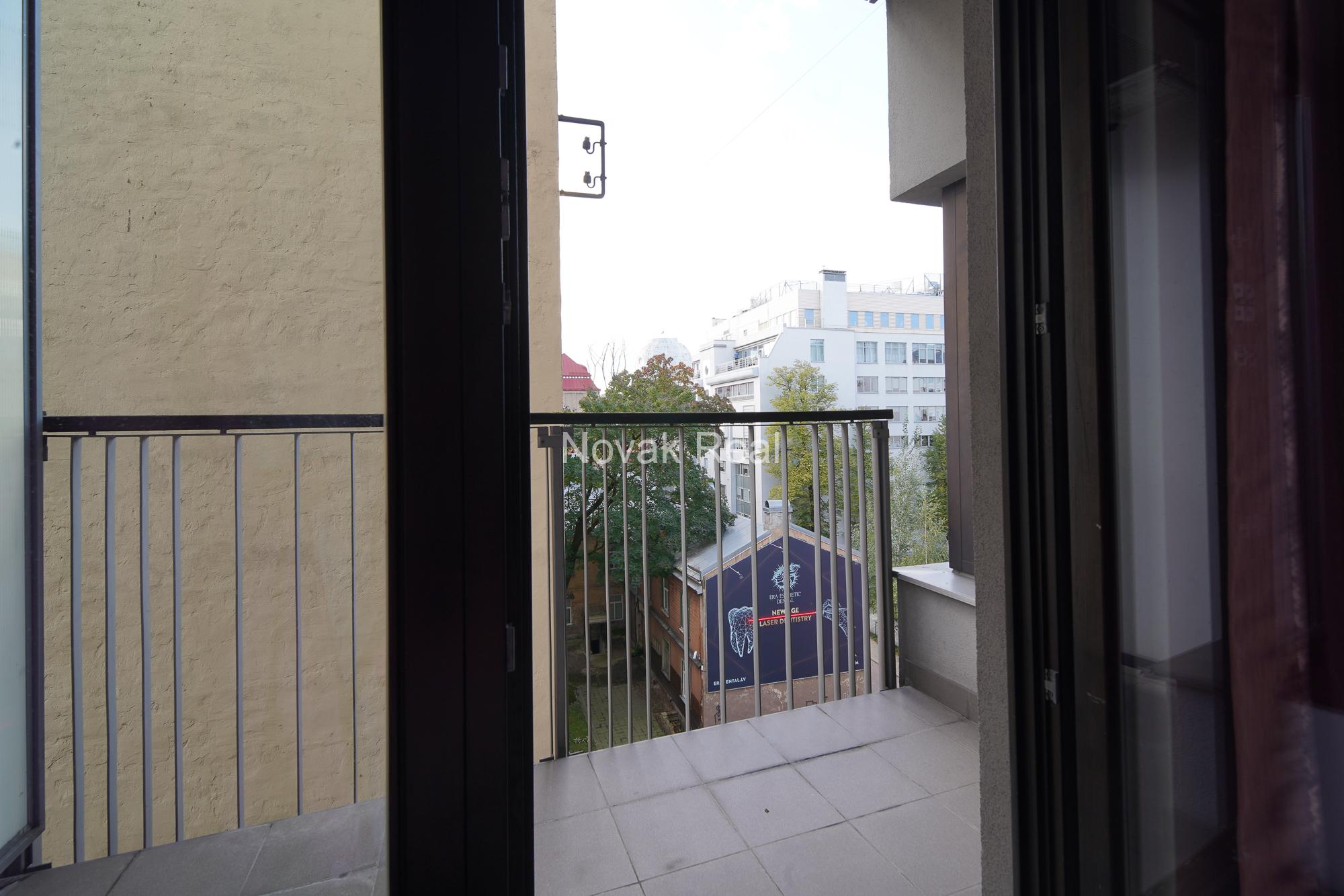 A 3-room apartment is available to rent in the Quiet city centre, in a new project